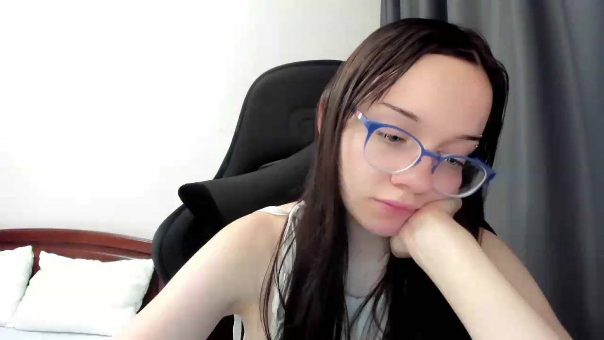 Gallery image thumbnail from Baby_Melania's myfreecams stream on, 07/09/2026, 01:43 image 12 of 20