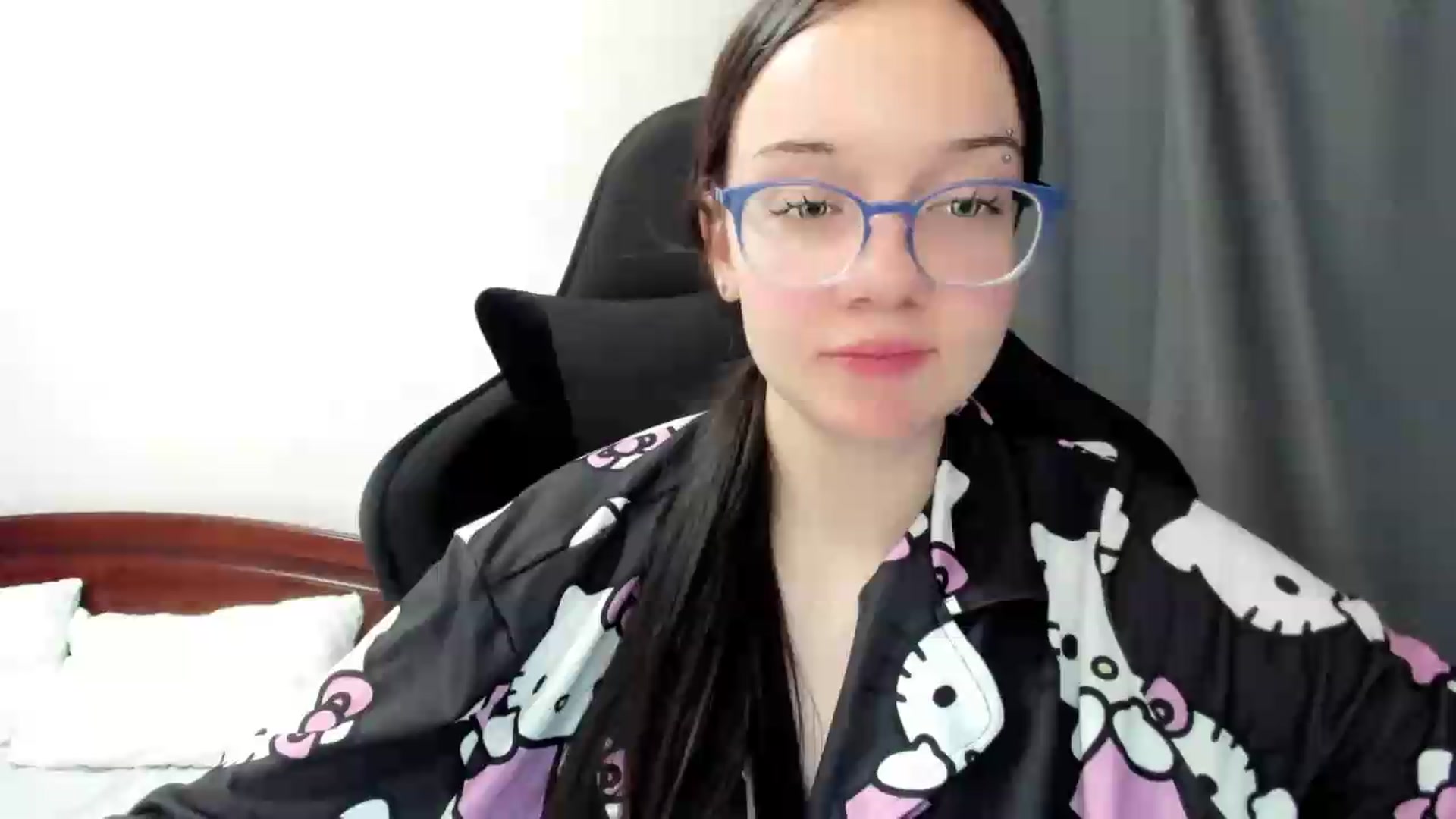Gallery image thumbnail from Baby_Melania's myfreecams stream on, 07/09/2026, 19:14 image 11 of 20