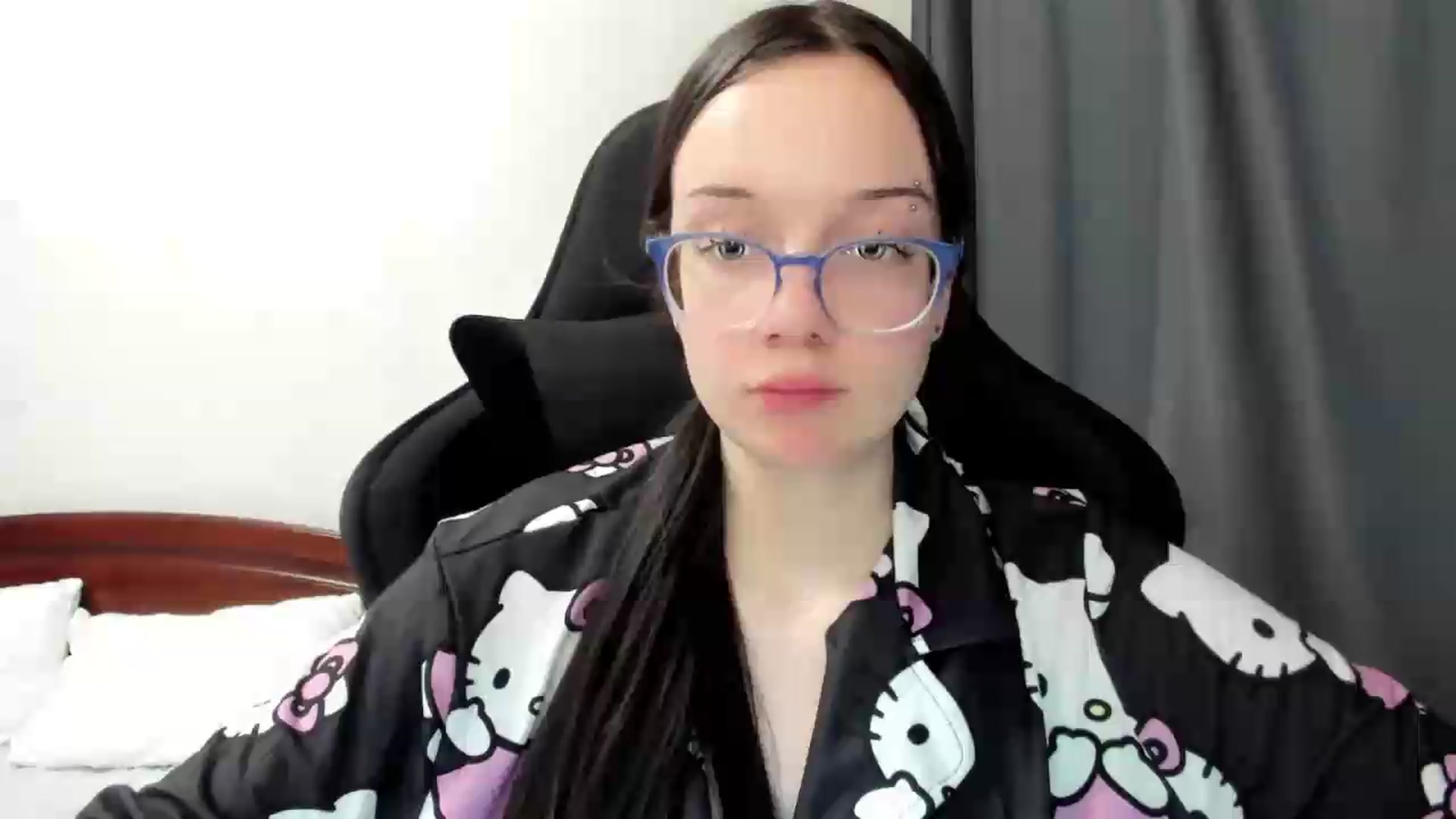 Gallery image thumbnail from Baby_Melania's myfreecams stream on, 07/09/2026, 19:14 image 8 of 20