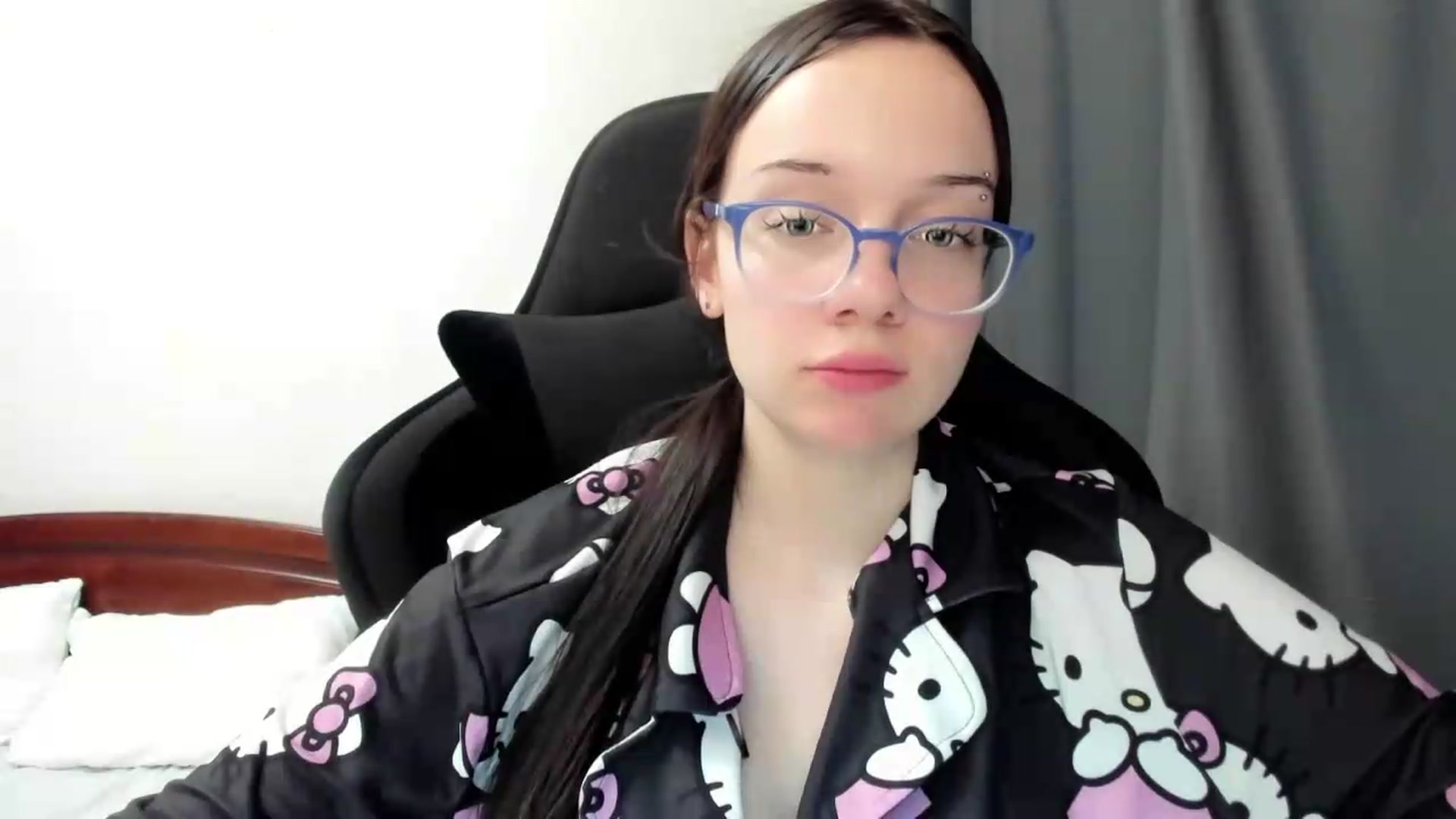 Gallery image thumbnail from Baby_Melania's myfreecams stream on, 07/09/2026, 19:14 image 18 of 20