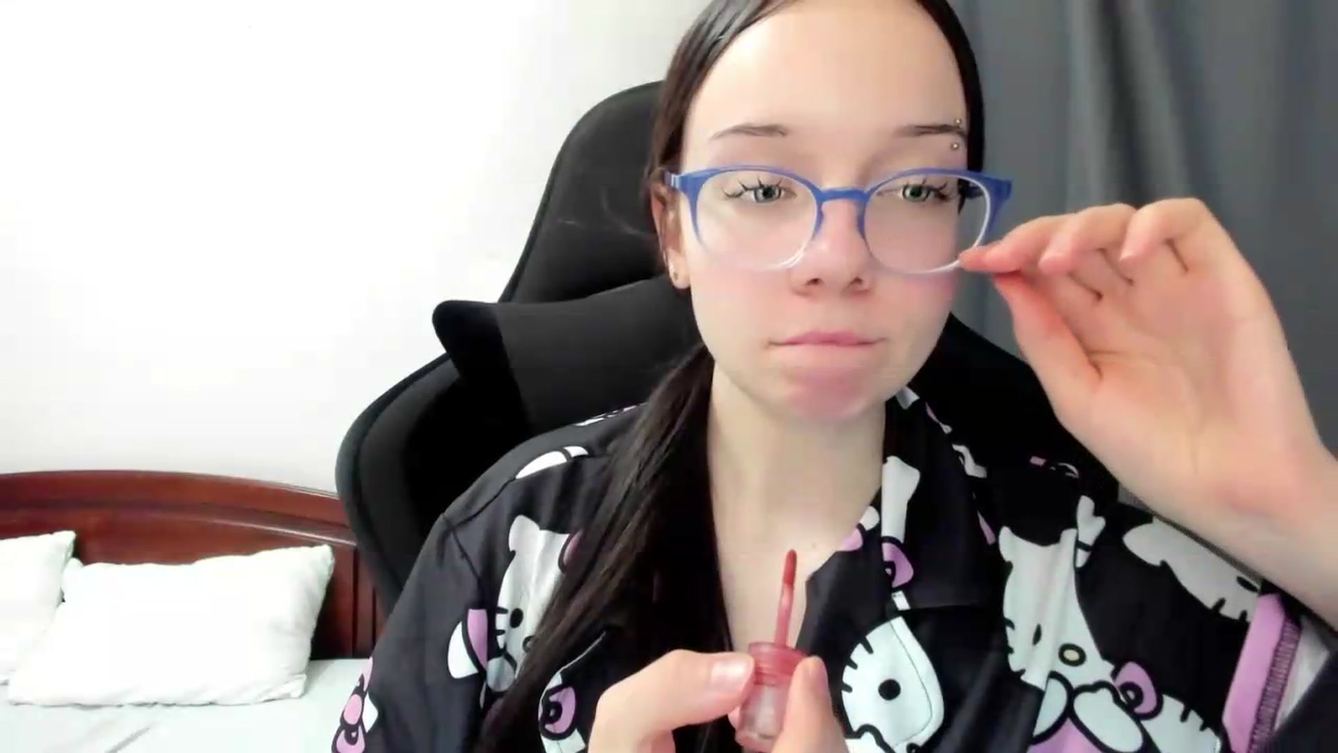 Gallery image thumbnail from Baby_Melania's myfreecams stream on, 07/09/2026, 19:14 image 4 of 20