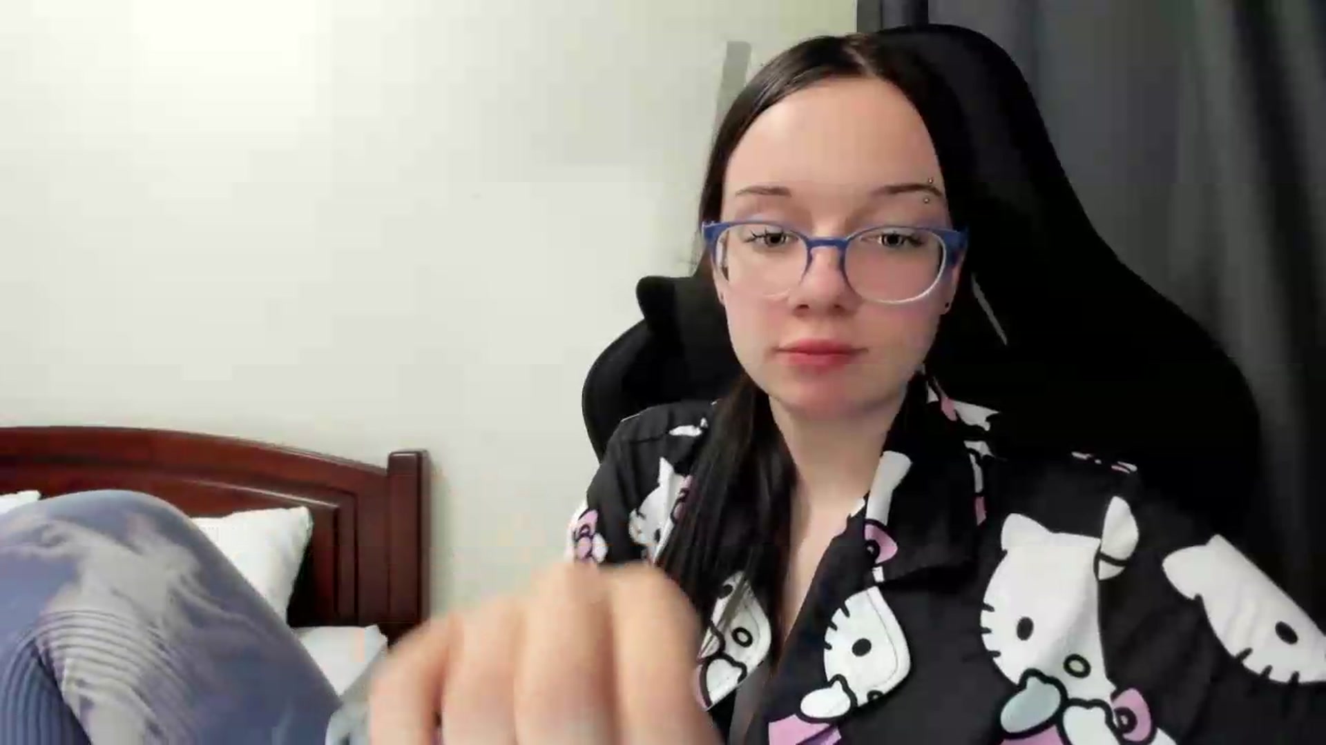 Gallery image thumbnail from Baby_Melania's myfreecams stream on, 07/09/2026, 20:26 image 15 of 20