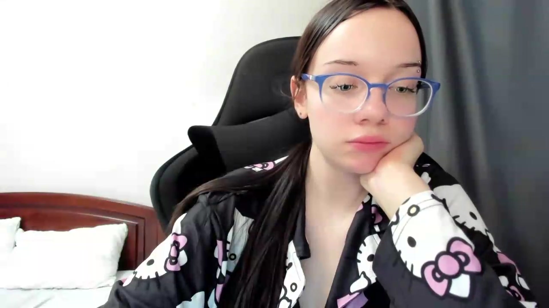 Gallery image thumbnail from Baby_Melania's myfreecams stream on, 07/09/2026, 20:26 image 7 of 20