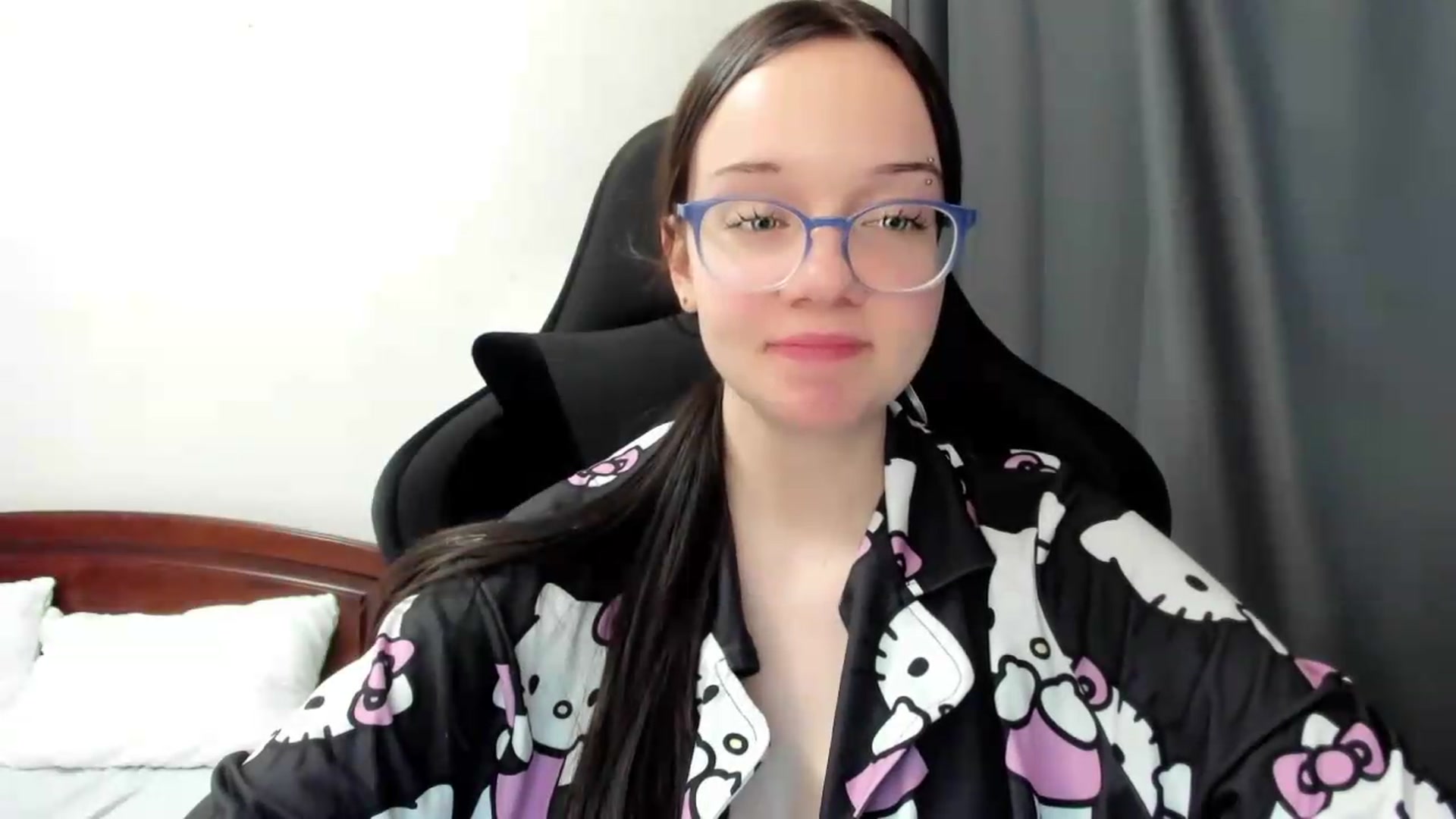 Gallery image thumbnail from Baby_Melania's myfreecams stream on, 07/09/2026, 20:26 image 9 of 20