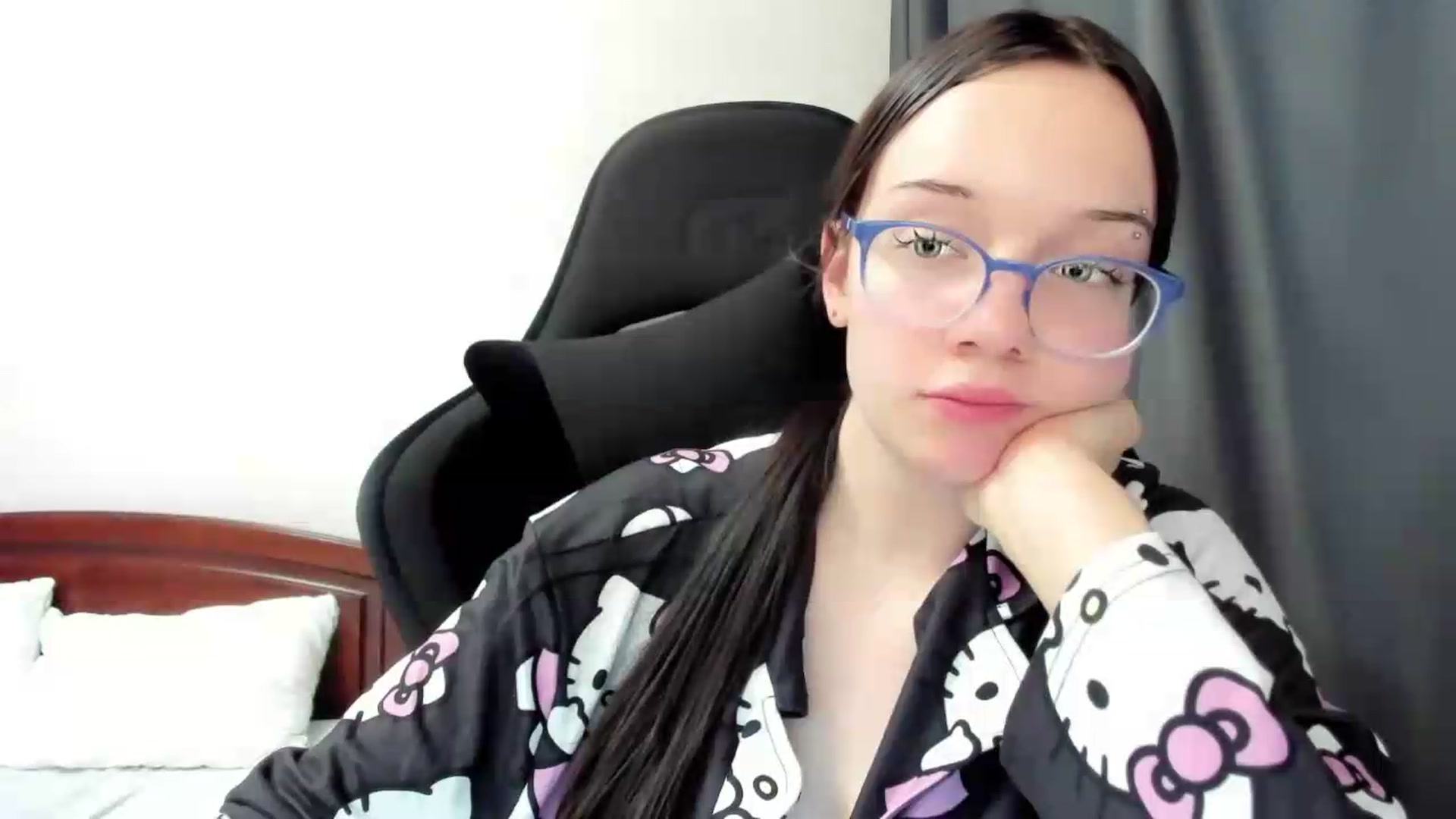 Gallery image thumbnail from Baby_Melania's myfreecams stream on, 07/09/2026, 20:26 image 10 of 20