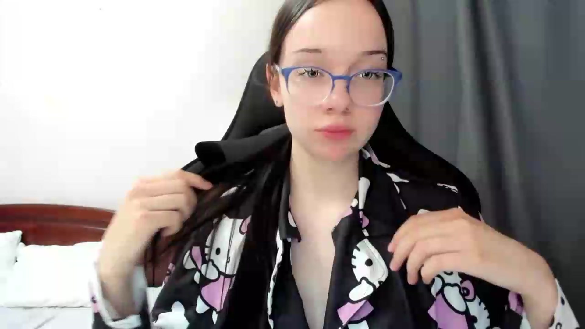 Gallery image thumbnail from Baby_Melania's myfreecams stream on, 07/09/2026, 20:26 image 4 of 20