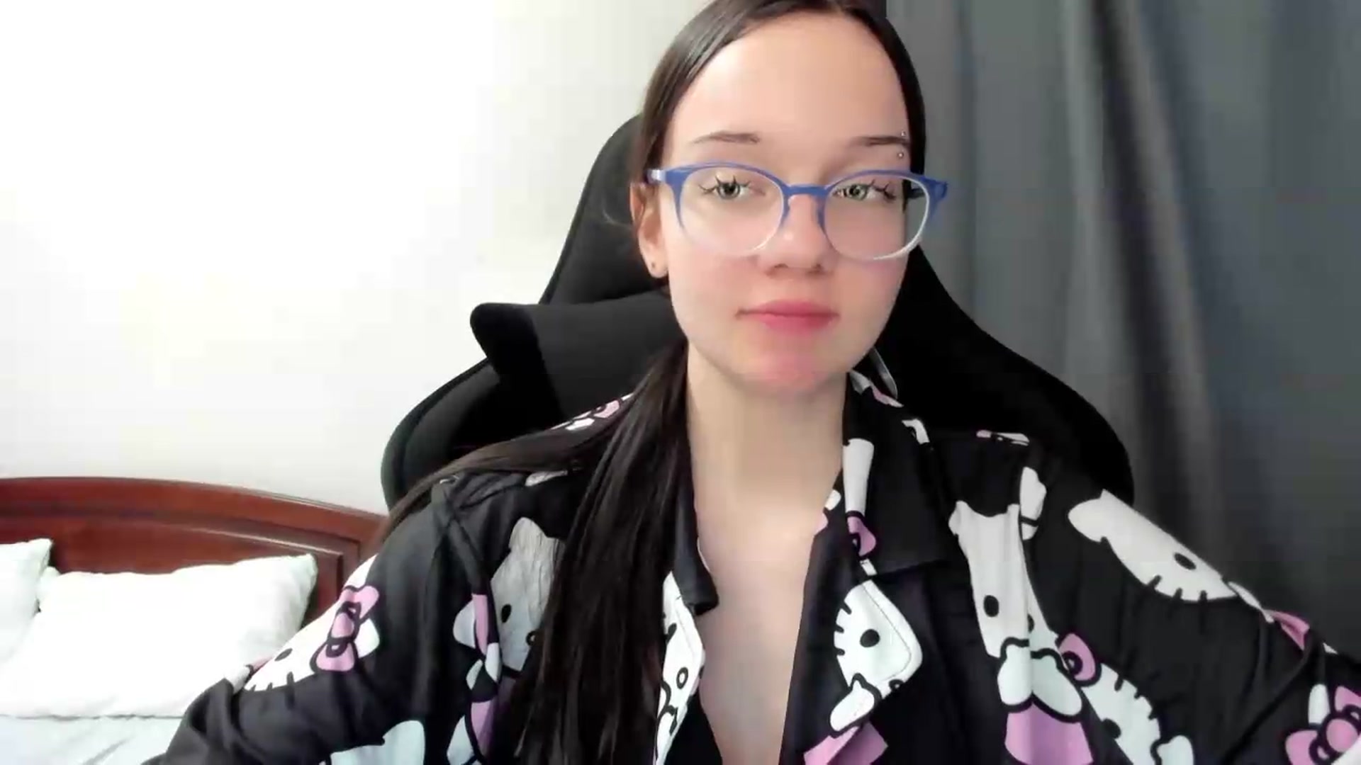 Gallery image thumbnail from Baby_Melania's myfreecams stream on, 07/09/2026, 20:26 image 6 of 20