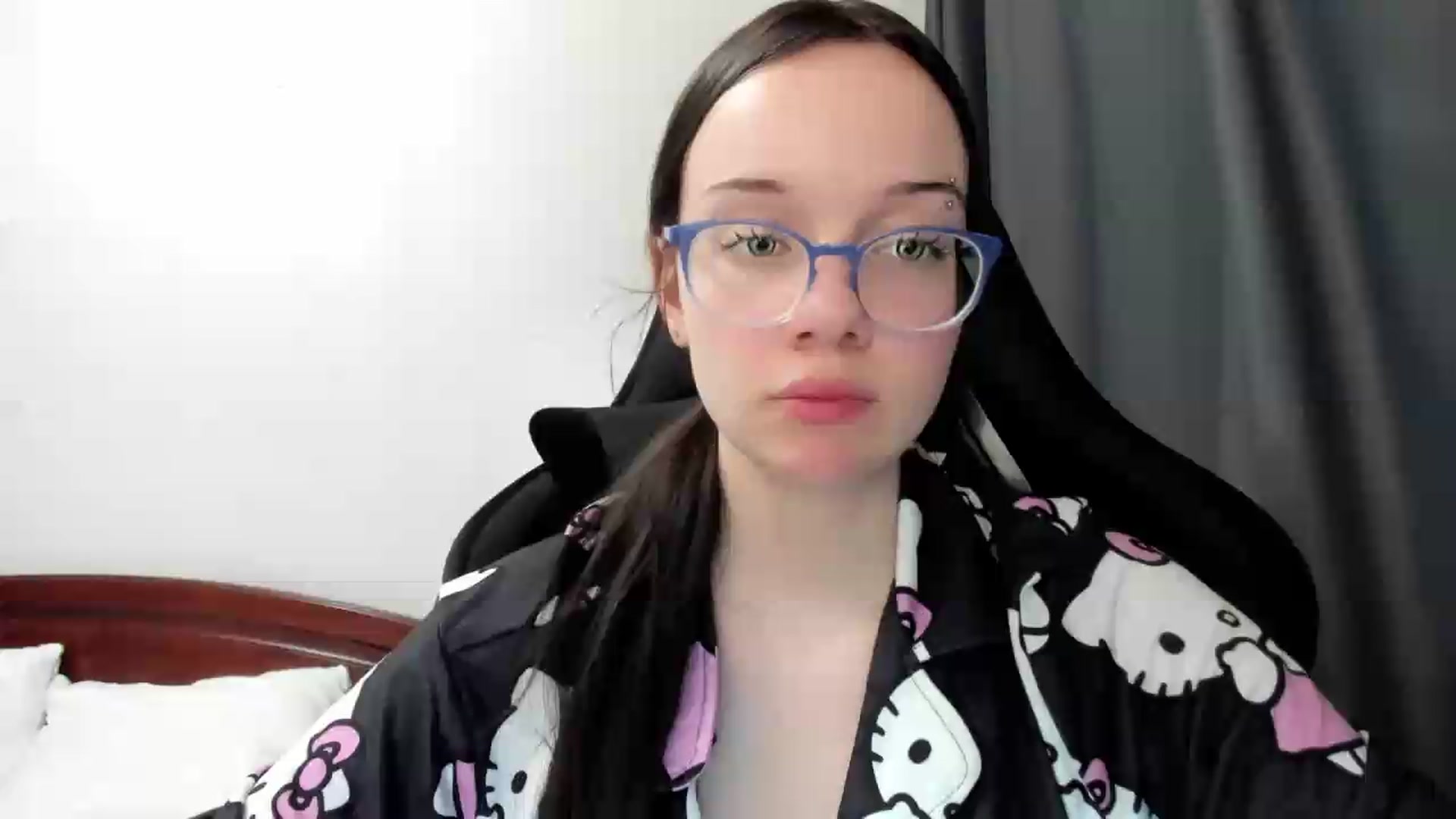 Gallery image thumbnail from Baby_Melania's myfreecams stream on, 07/10/2026, 24:30 image 1 of 20