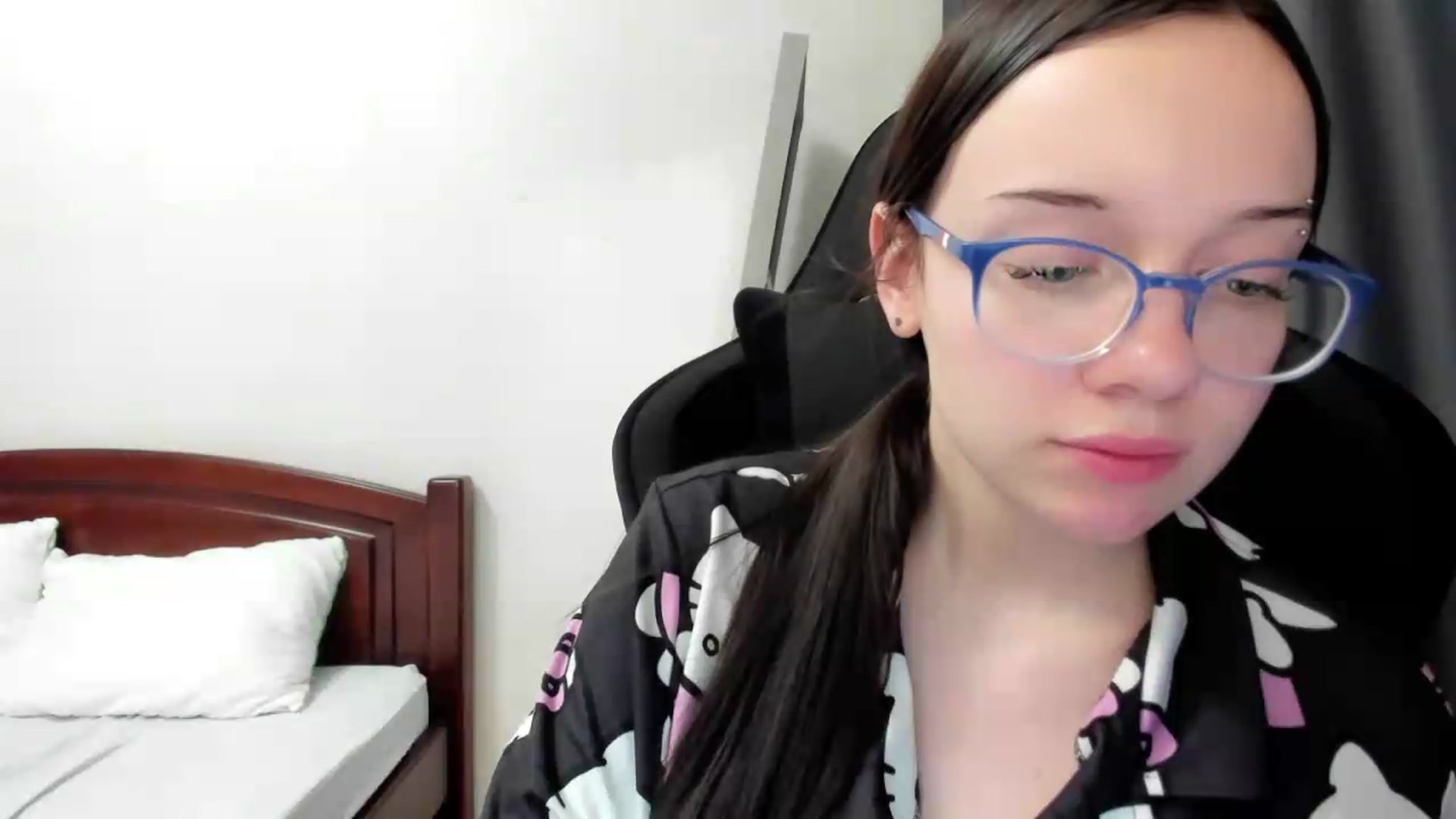 Gallery image thumbnail from Baby_Melania's myfreecams stream on, 07/10/2026, 24:30 image 10 of 20