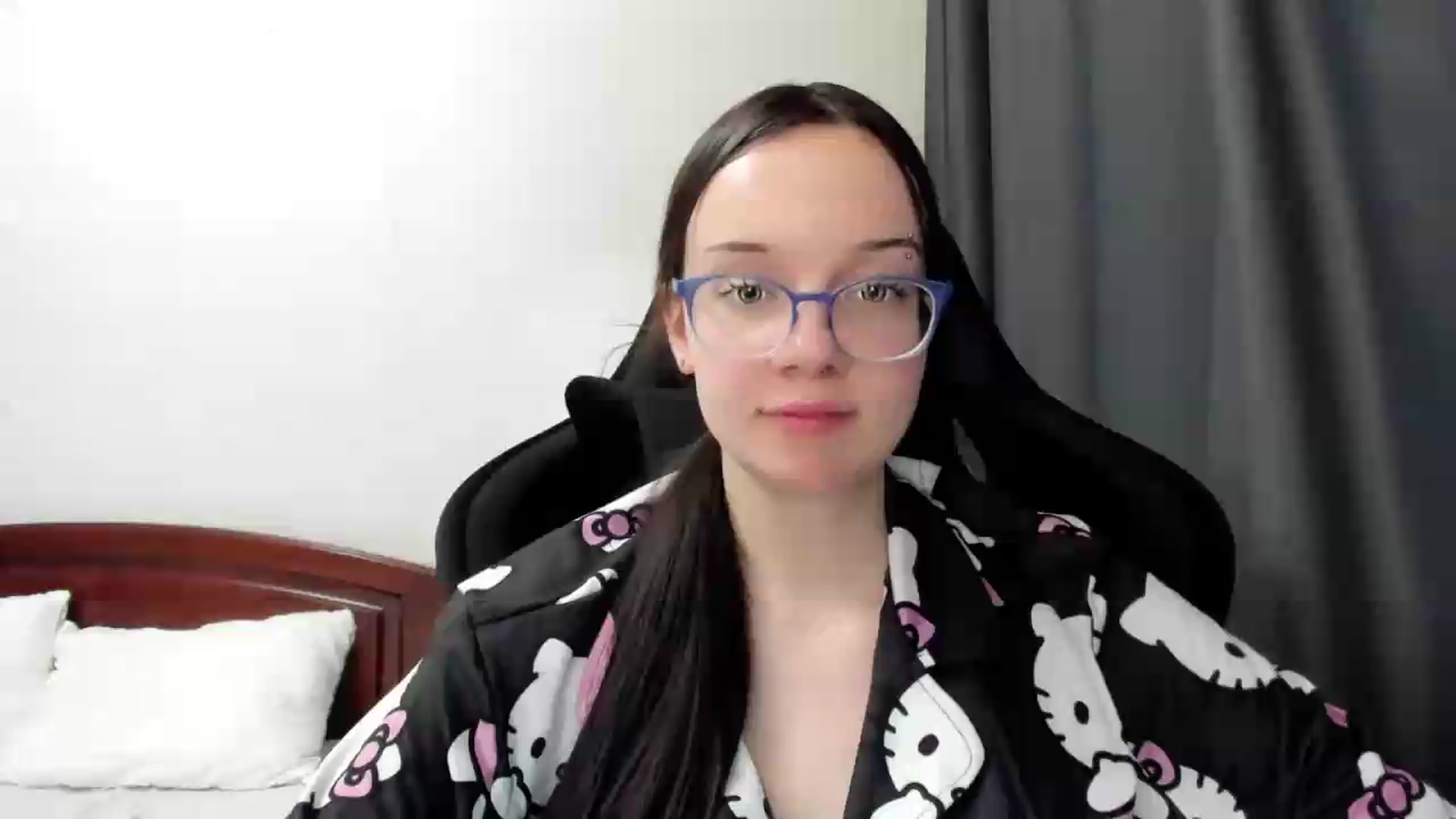 Gallery image thumbnail from Baby_Melania's myfreecams stream on, 07/10/2026, 24:30 image 7 of 20