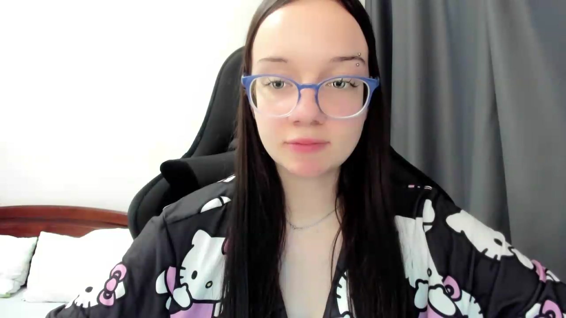 Gallery image thumbnail from Baby_Melania's myfreecams stream on, 07/12/2026, 24:00 image 2 of 20