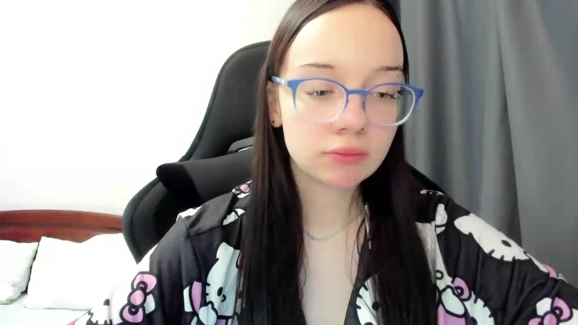 Gallery image thumbnail from Baby_Melania's myfreecams stream on, 07/12/2026, 24:00 image 11 of 20