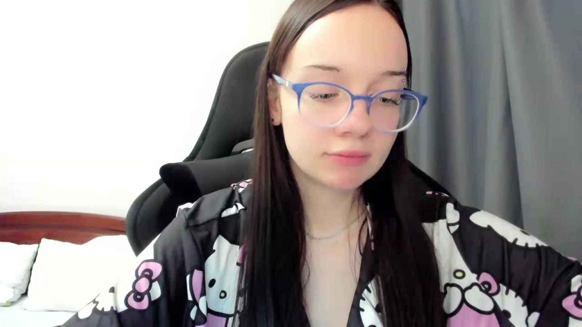 Gallery image thumbnail from Baby_Melania's myfreecams stream on, 07/12/2026, 24:00 image 9 of 20