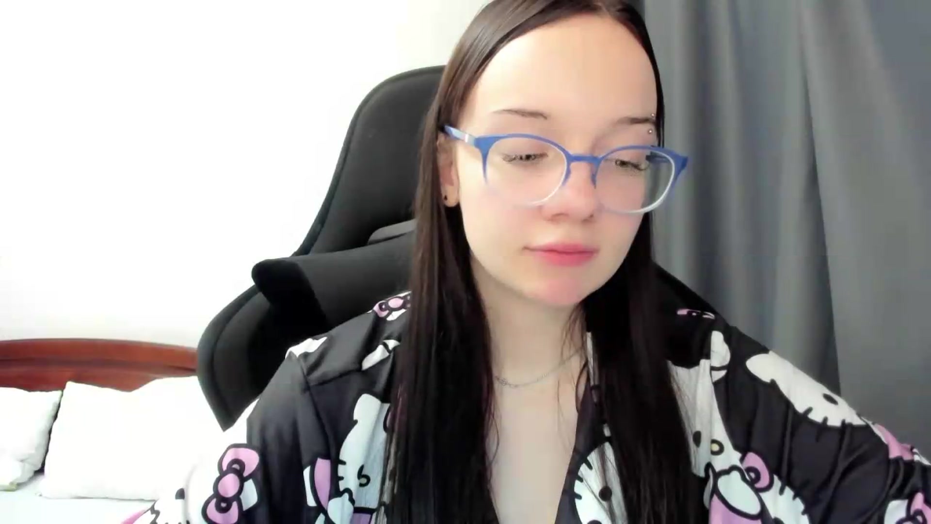 Gallery image thumbnail from Baby_Melania's myfreecams stream on, 07/12/2026, 24:00 image 15 of 20