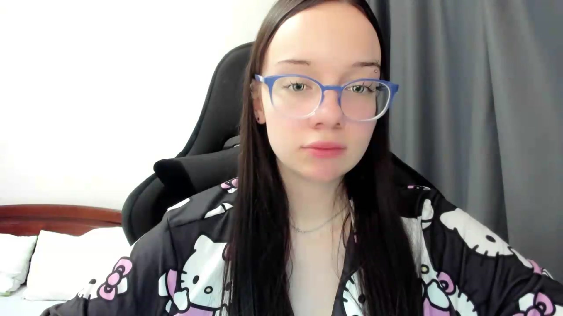 Gallery image thumbnail from Baby_Melania's myfreecams stream on, 07/12/2026, 24:00 image 10 of 20