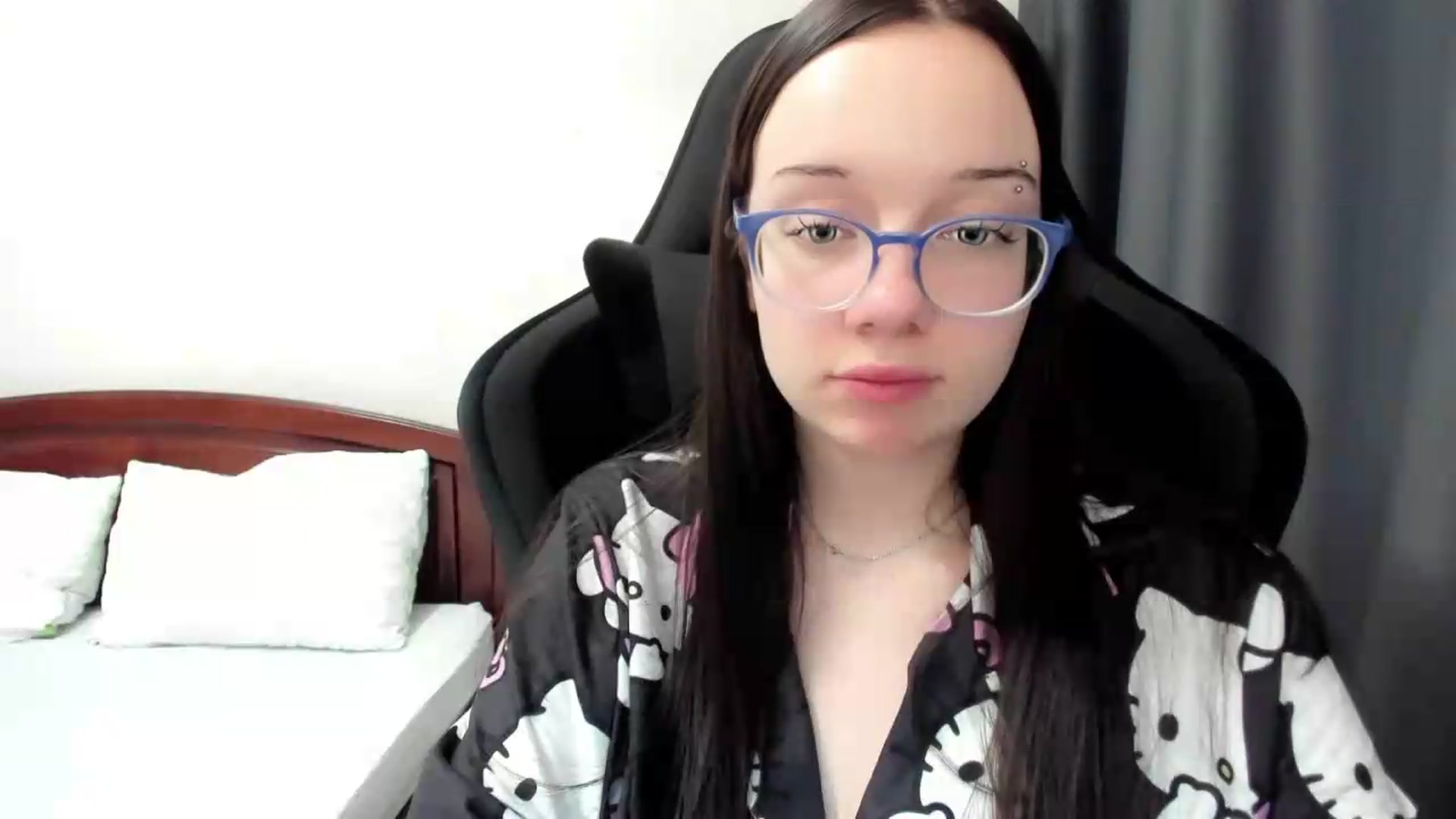 Gallery image thumbnail from Baby_Melania's myfreecams stream on, 07/12/2026, 01:51 image 7 of 20