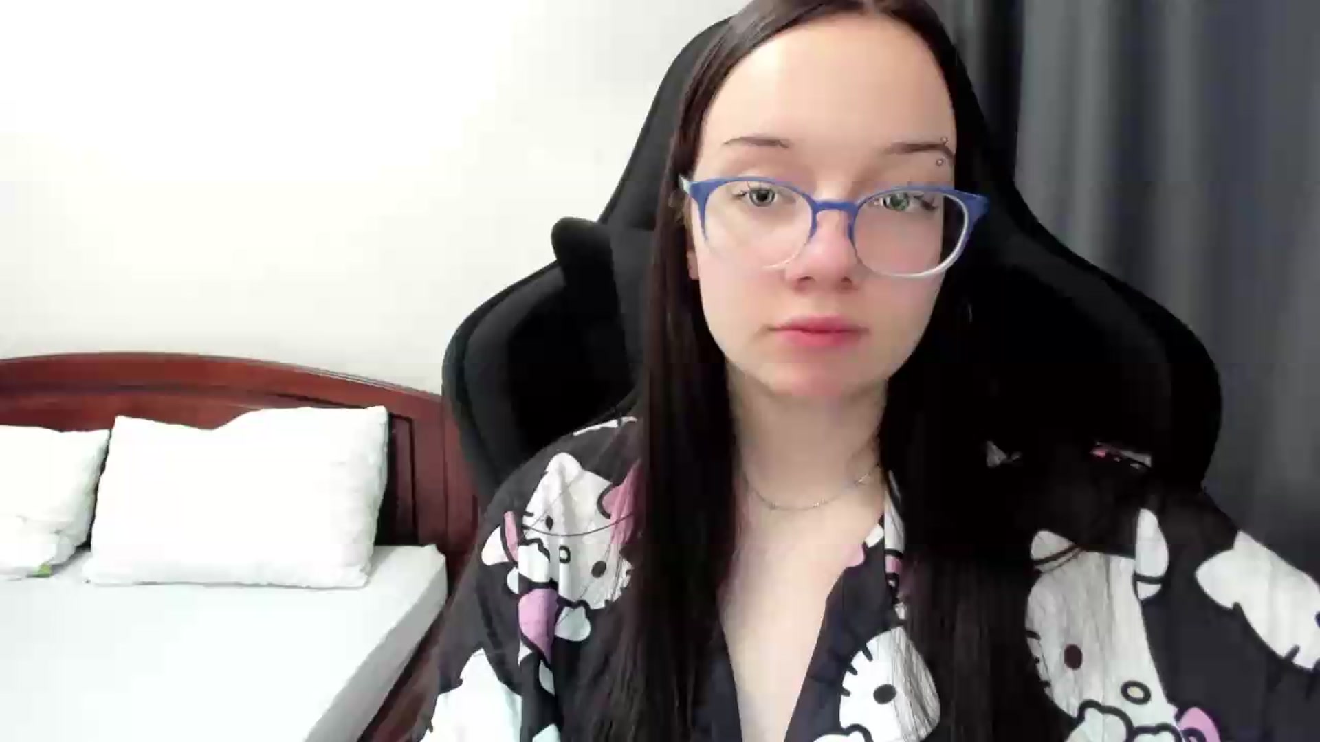 Gallery image thumbnail from Baby_Melania's myfreecams stream on, 07/12/2026, 01:51 image 14 of 20