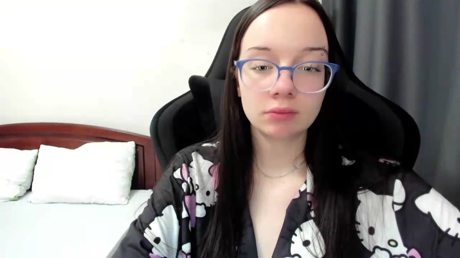 Gallery image thumbnail from Baby_Melania's myfreecams stream on, 07/12/2026, 01:51 image 11 of 20