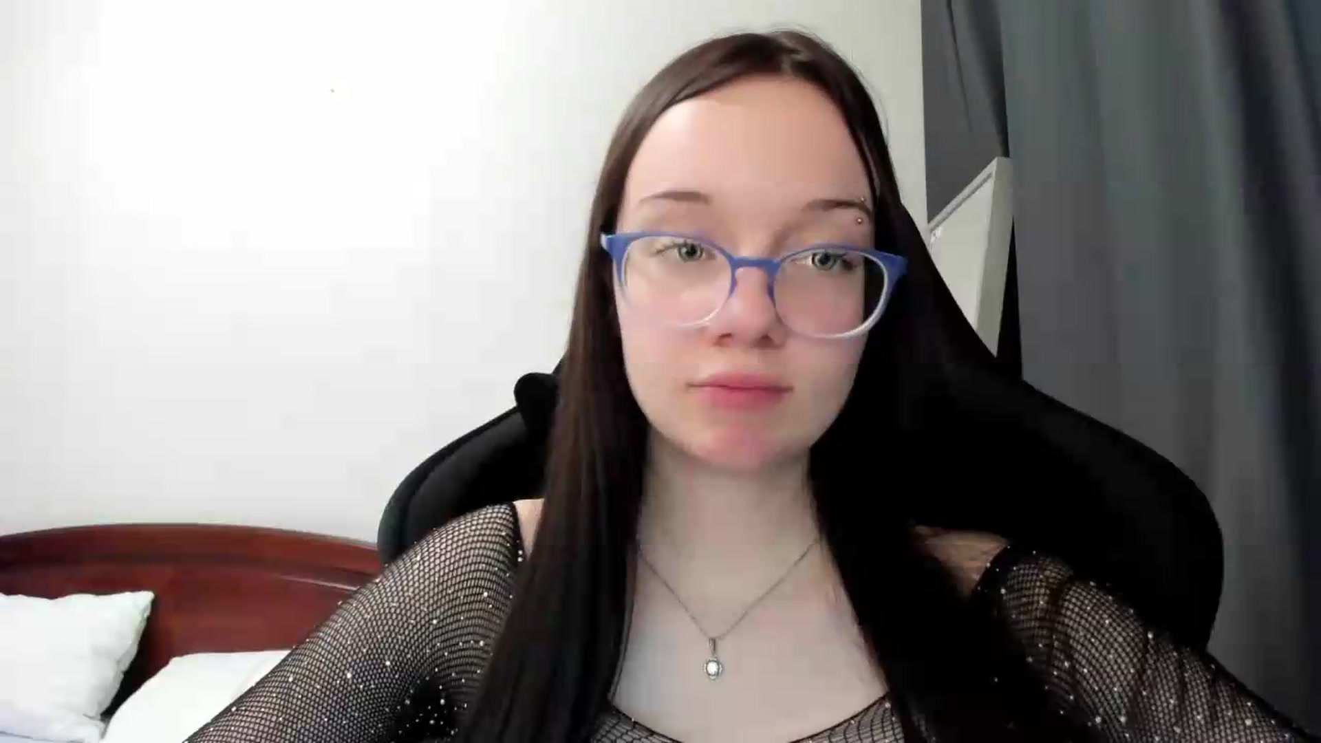 Gallery image thumbnail from Baby_Melania's myfreecams stream on, 07/12/2026, 19:14 image 20 of 20