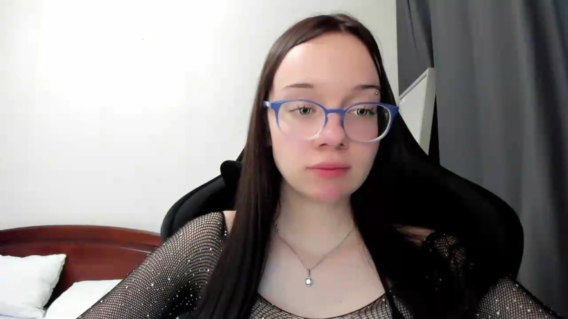 Gallery image thumbnail from Baby_Melania's myfreecams stream on, 07/12/2026, 19:14 image 19 of 20
