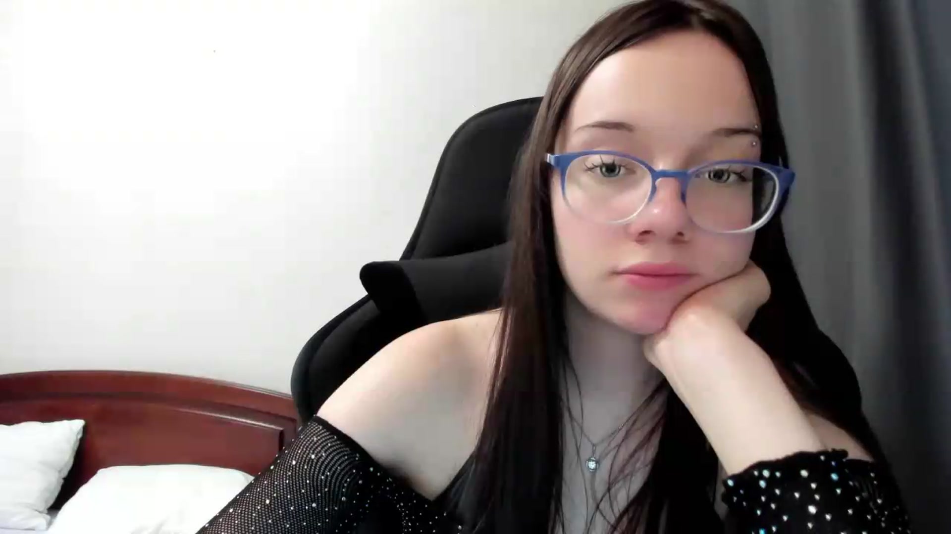 Gallery image thumbnail from Baby_Melania's myfreecams stream on, 07/12/2026, 23:02 image 6 of 20