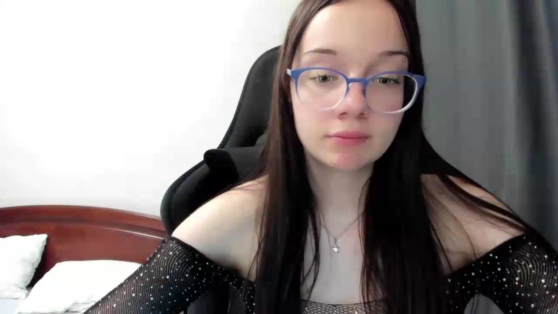 Gallery image thumbnail from Baby_Melania's myfreecams stream on, 07/12/2026, 23:02 image 18 of 20