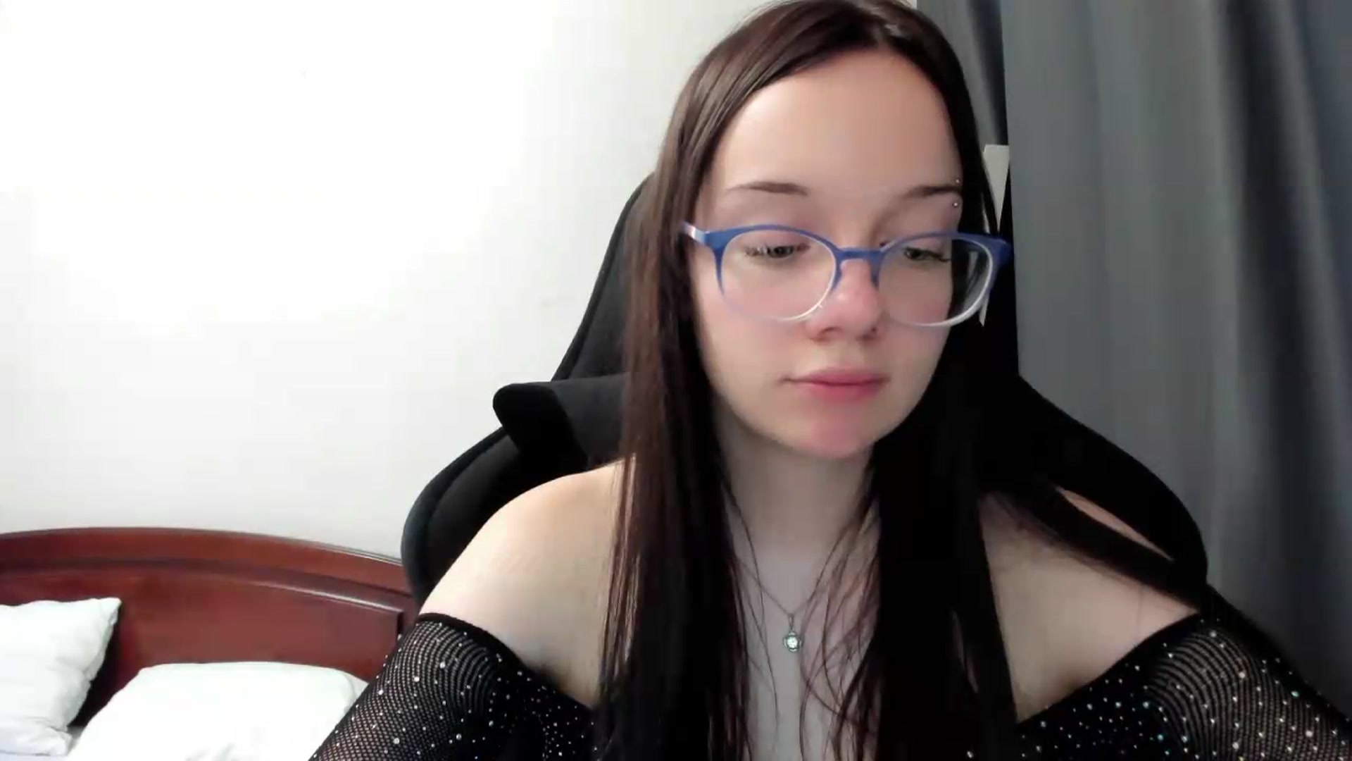 Gallery image thumbnail from Baby_Melania's myfreecams stream on, 07/12/2026, 23:02 image 4 of 20