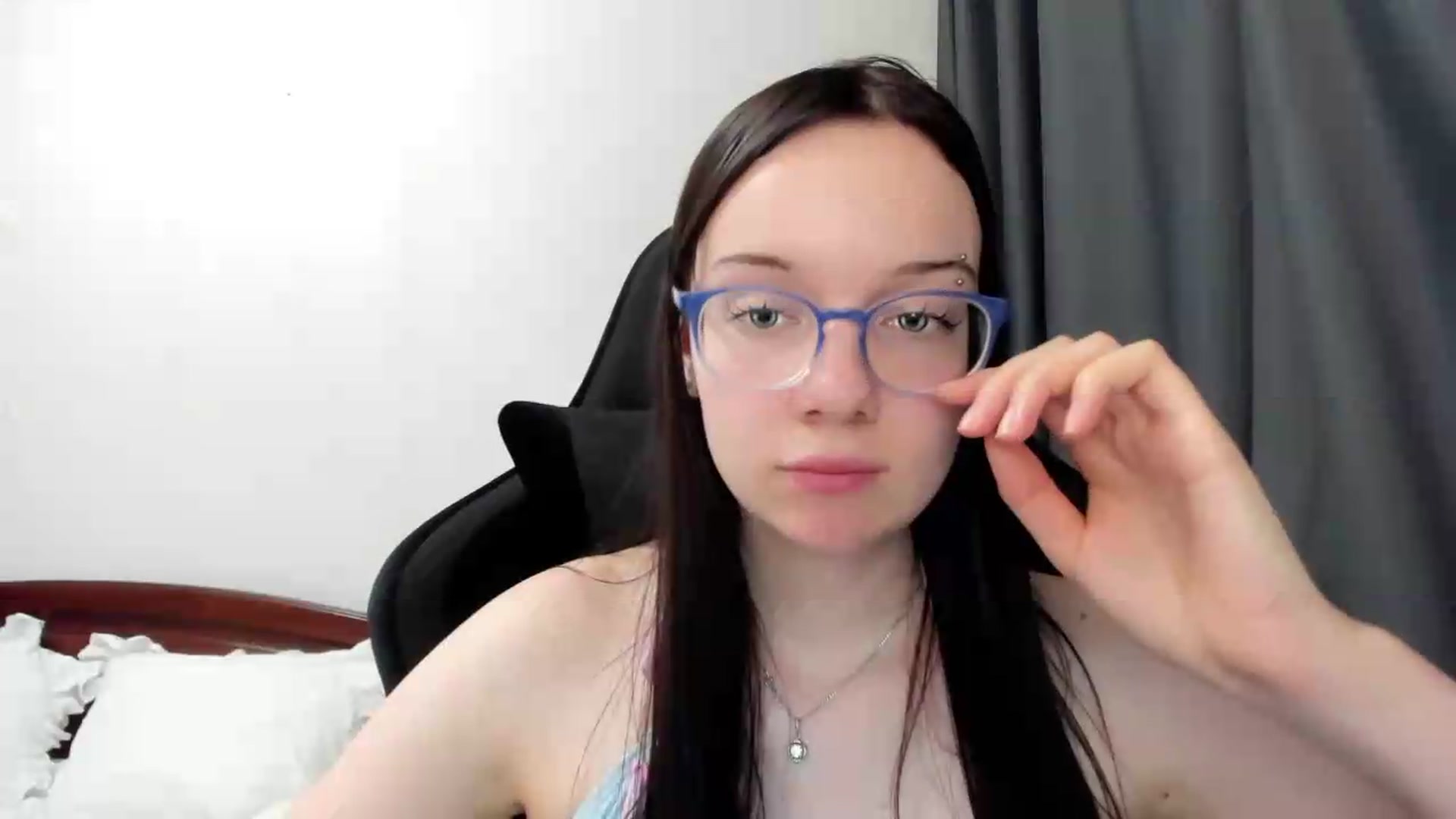 Gallery image thumbnail from Baby_Melania's myfreecams stream on, 07/13/2026, 21:57 image 13 of 20