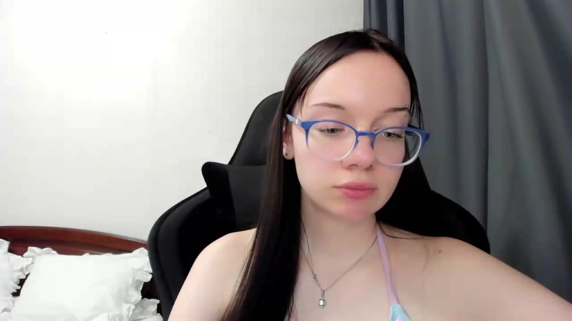 Gallery image thumbnail from Baby_Melania's myfreecams stream on, 07/13/2026, 21:57 image 4 of 20