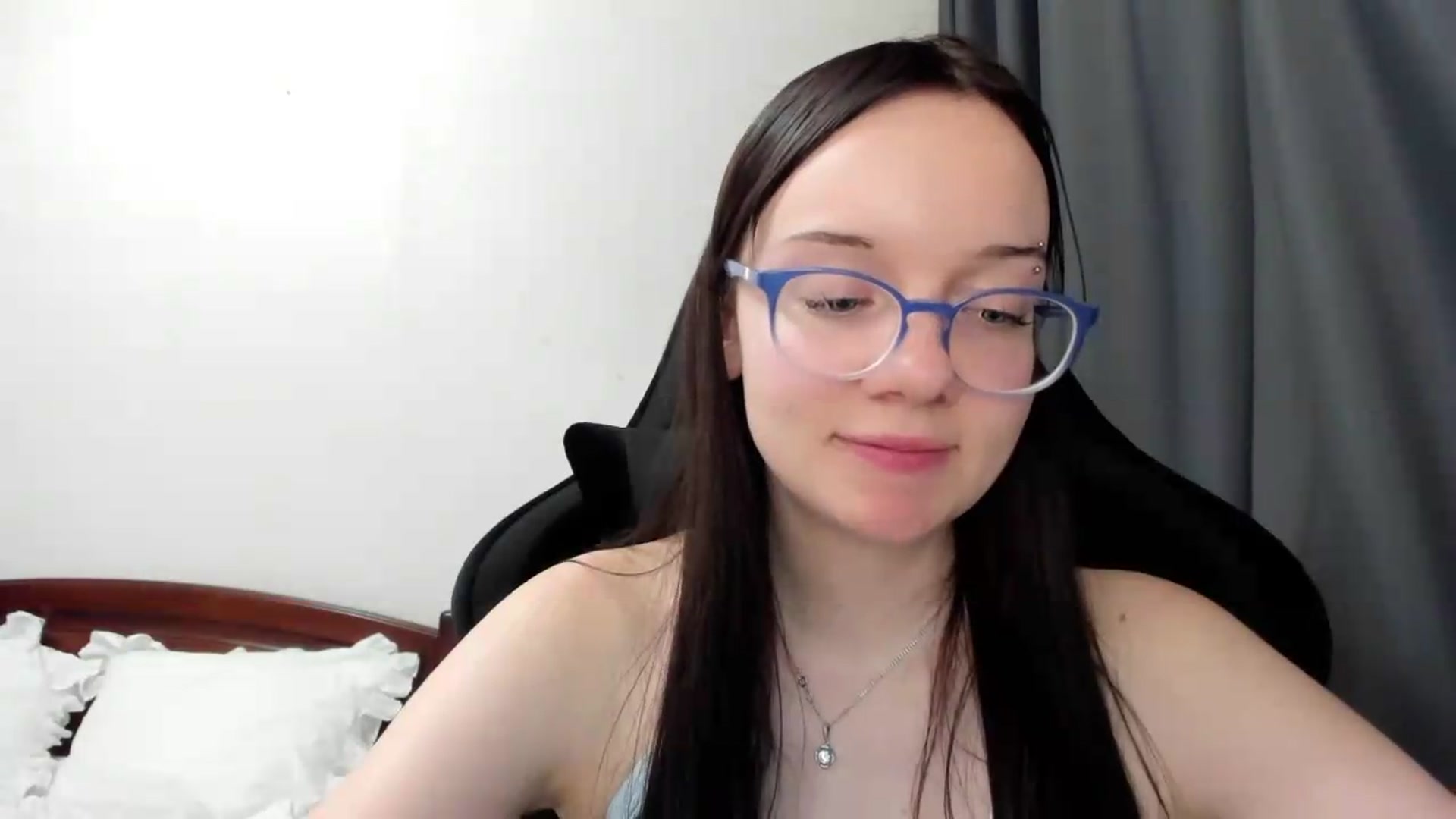 Gallery image thumbnail from Baby_Melania's myfreecams stream on, 07/13/2026, 21:57 image 12 of 20