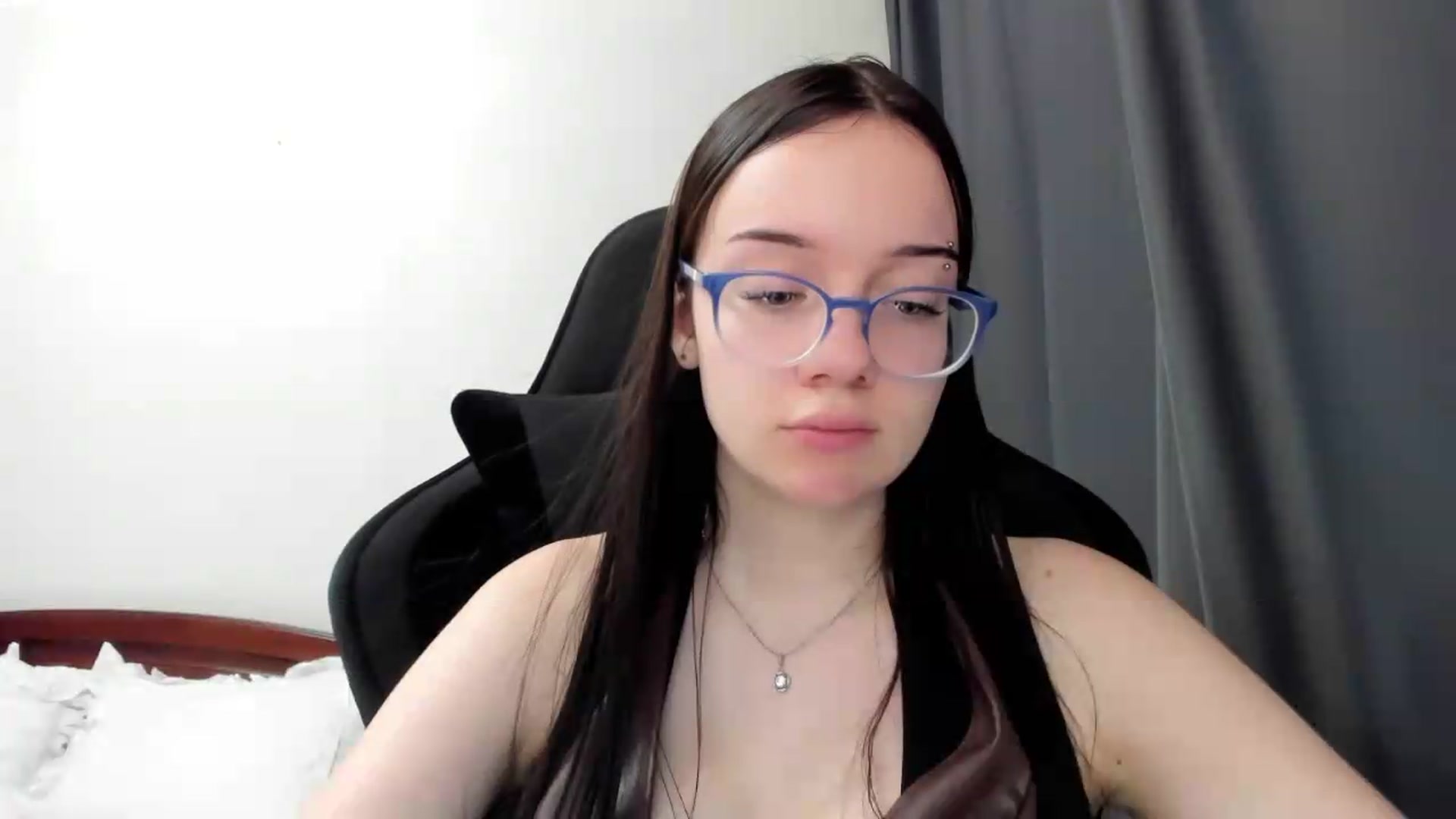 Gallery image thumbnail from Baby_Melania's myfreecams stream on, 07/15/2026, 19:59 image 12 of 20