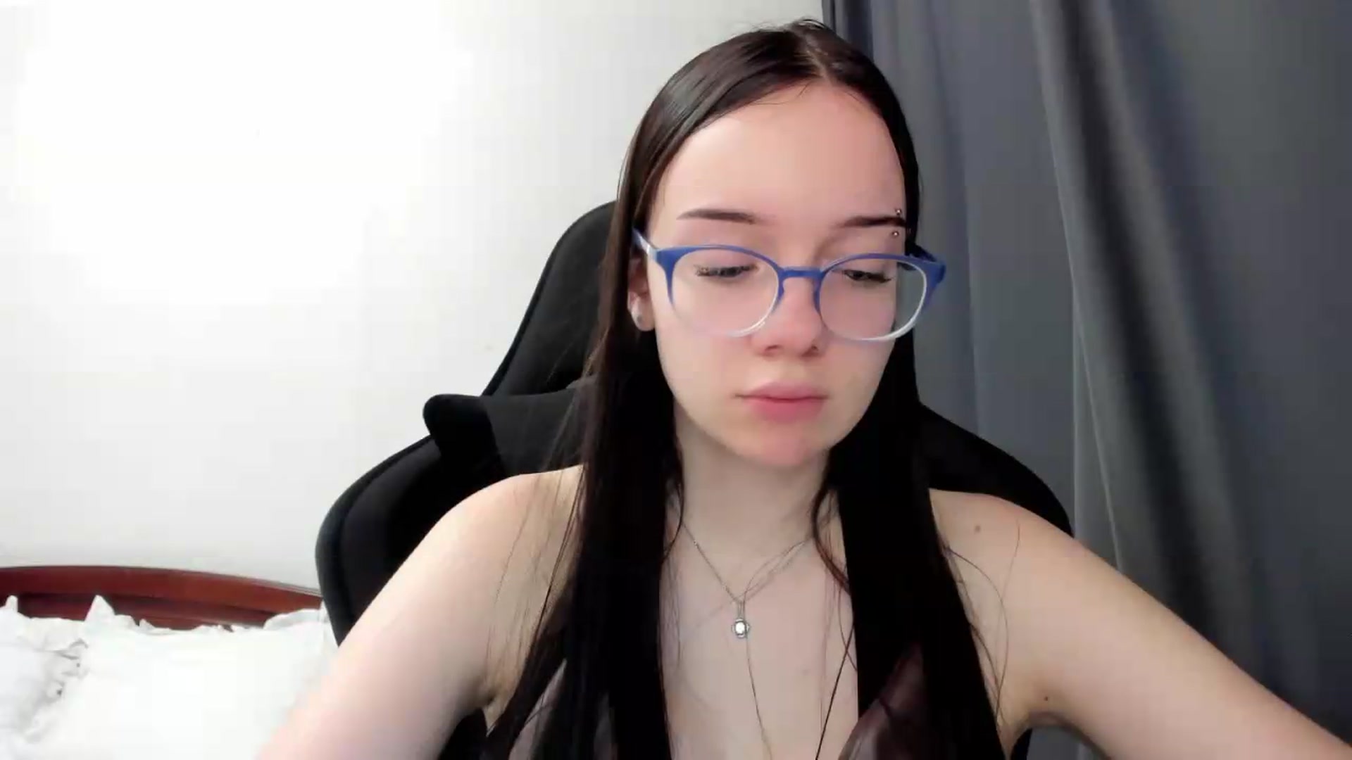 Gallery image thumbnail from Baby_Melania's myfreecams stream on, 07/15/2026, 19:59 image 2 of 20