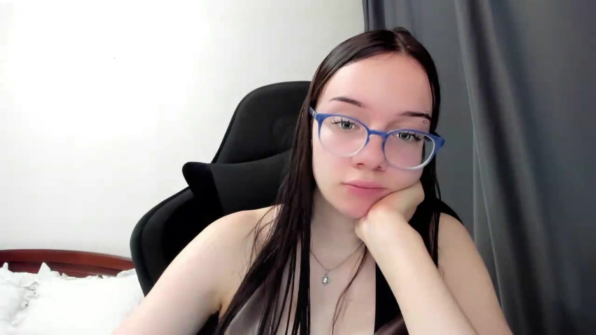 Gallery image thumbnail from Baby_Melania's myfreecams stream on, 07/15/2026, 19:59 image 14 of 20