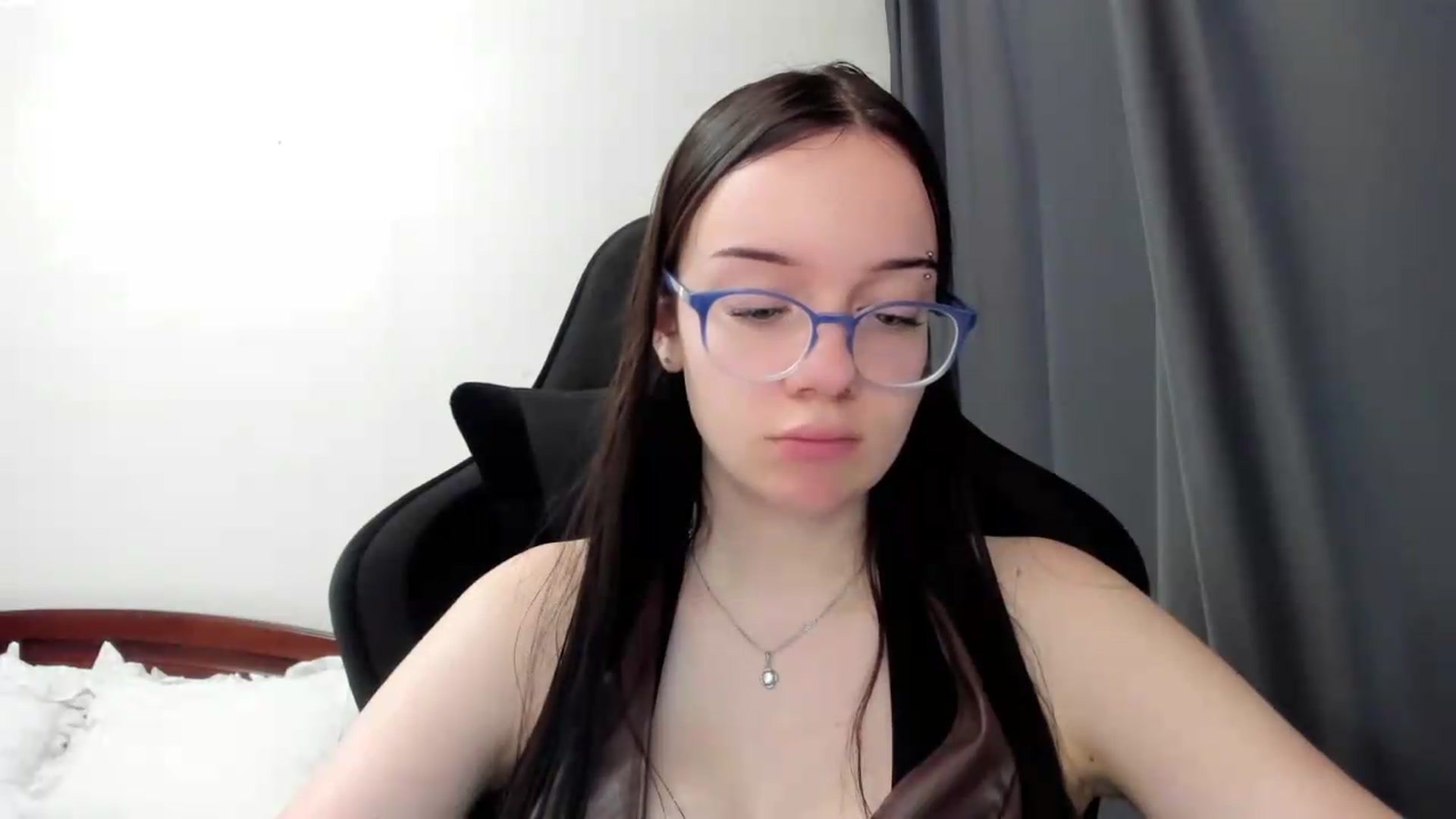 Gallery image thumbnail from Baby_Melania's myfreecams stream on, 07/15/2026, 19:59 image 9 of 20