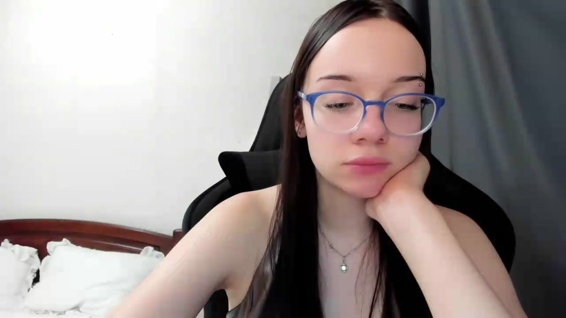 Gallery image thumbnail from Baby_Melania's myfreecams stream on, 07/18/2026, 01:48 image 2 of 20