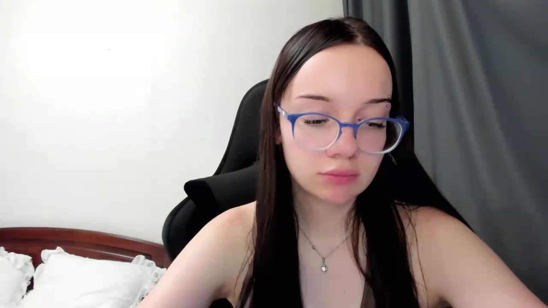 Gallery image thumbnail from Baby_Melania's myfreecams stream on, 07/18/2026, 01:48 image 8 of 20
