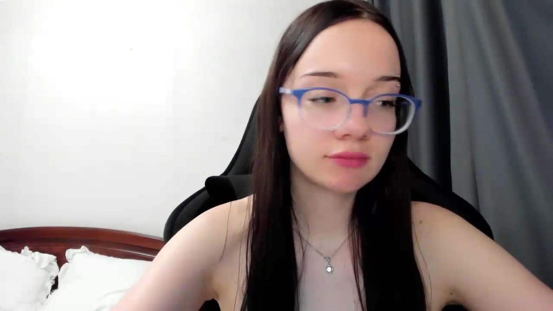 Gallery image thumbnail from Baby_Melania's myfreecams stream on, 07/18/2026, 01:48 image 19 of 20