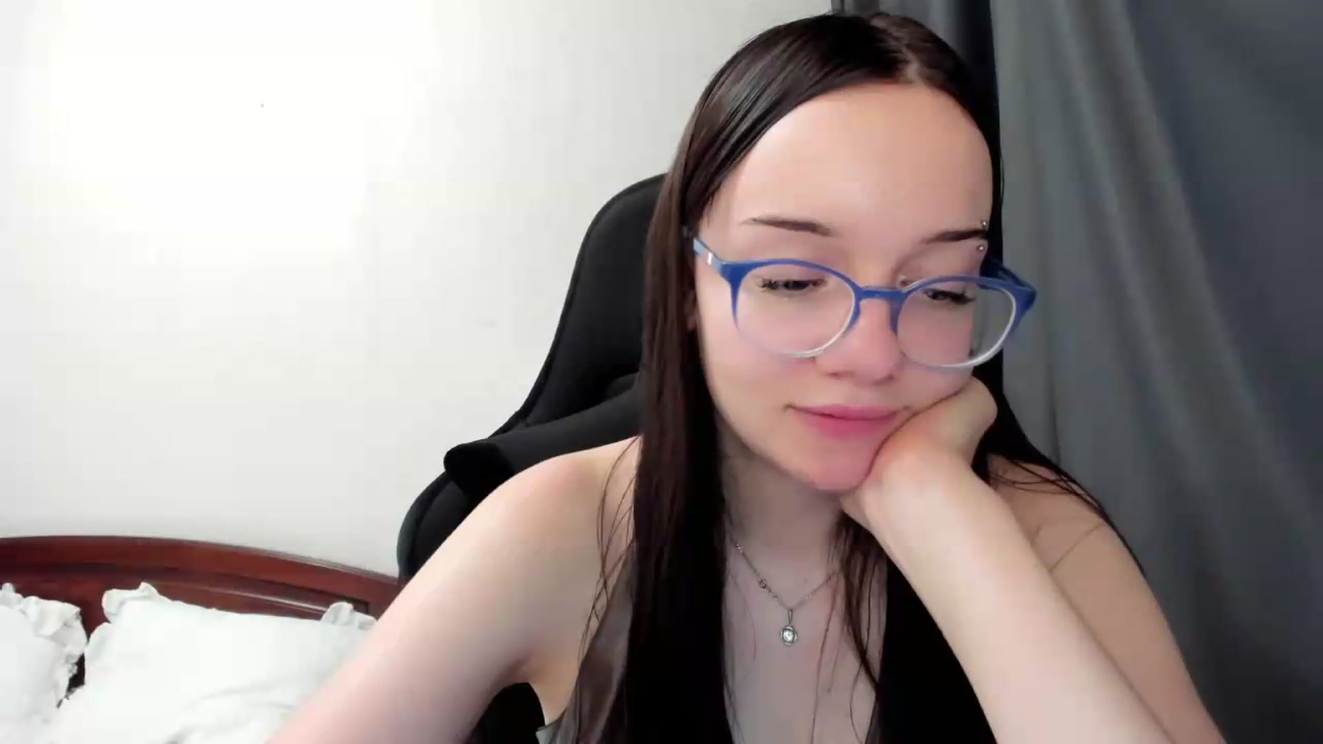 Gallery image thumbnail from Baby_Melania's myfreecams stream on, 07/18/2026, 01:48 image 9 of 20
