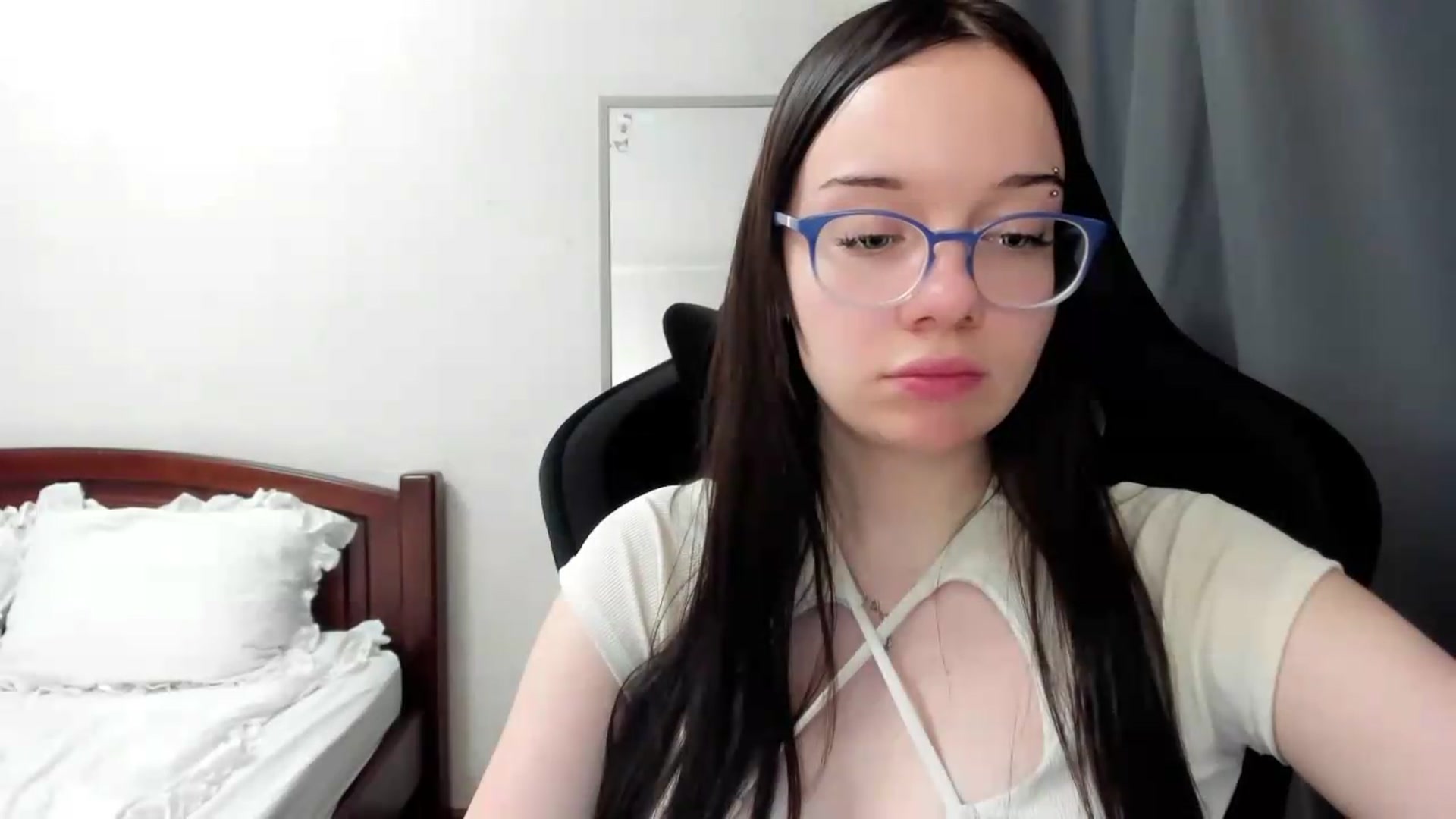 Gallery image thumbnail from Baby_Melania's myfreecams stream on, 07/19/2026, 22:18 image 13 of 20