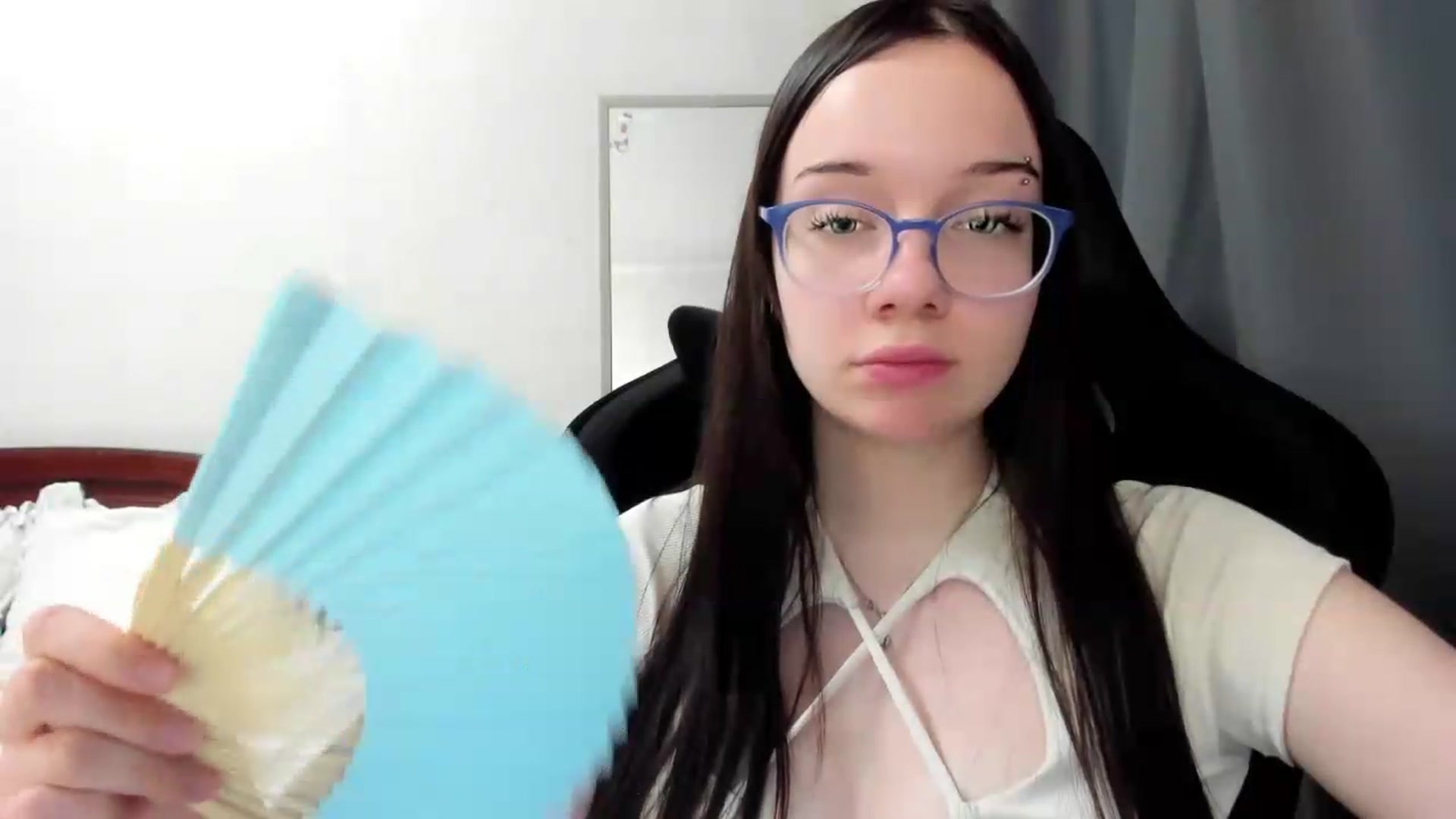 Gallery image thumbnail from Baby_Melania's myfreecams stream on, 07/19/2026, 22:18 image 14 of 20