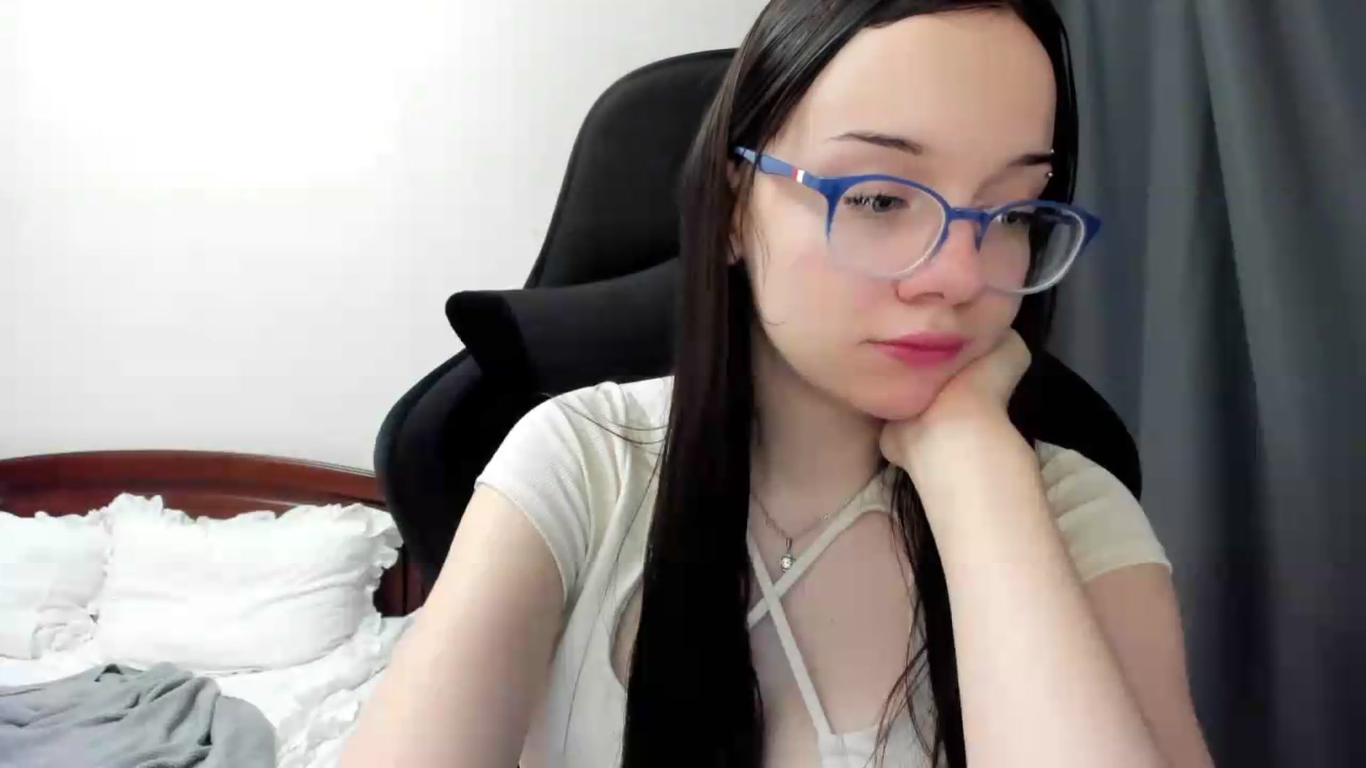 Gallery image thumbnail from Baby_Melania's myfreecams stream on, 07/20/2026, 24:07 image 19 of 20