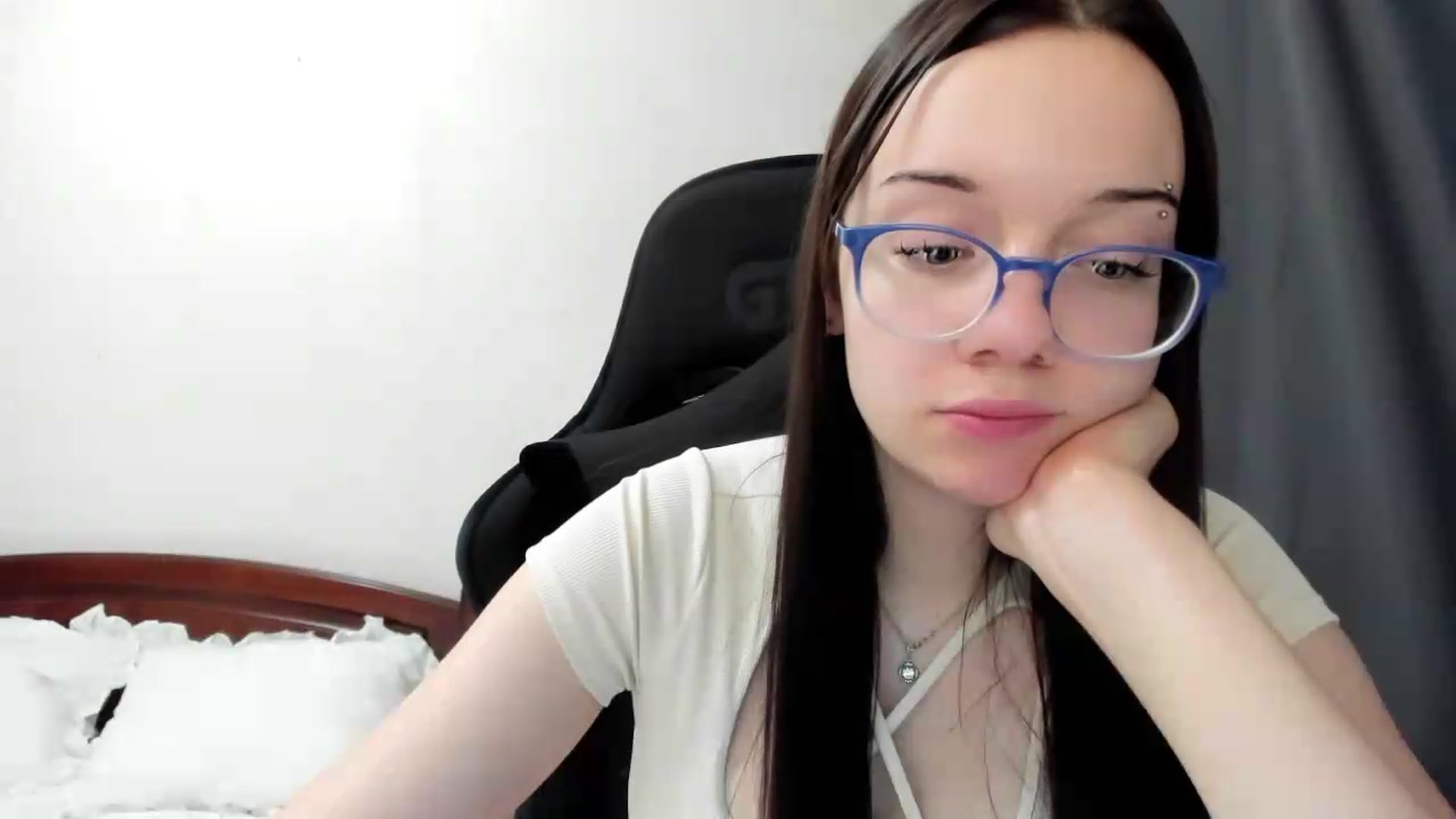 Gallery image thumbnail from Baby_Melania's myfreecams stream on, 07/21/2026, 02:53 image 15 of 20