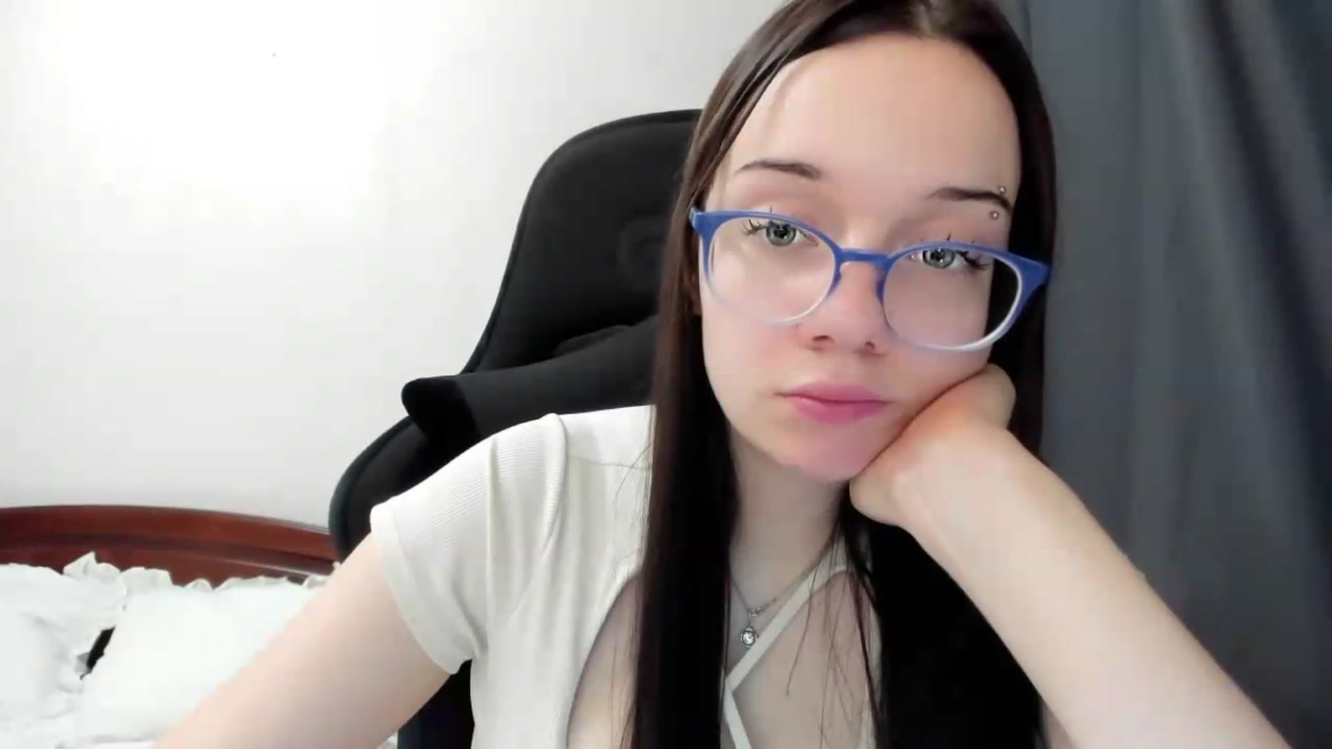 Gallery image thumbnail from Baby_Melania's myfreecams stream on, 07/21/2026, 02:53 image 19 of 20