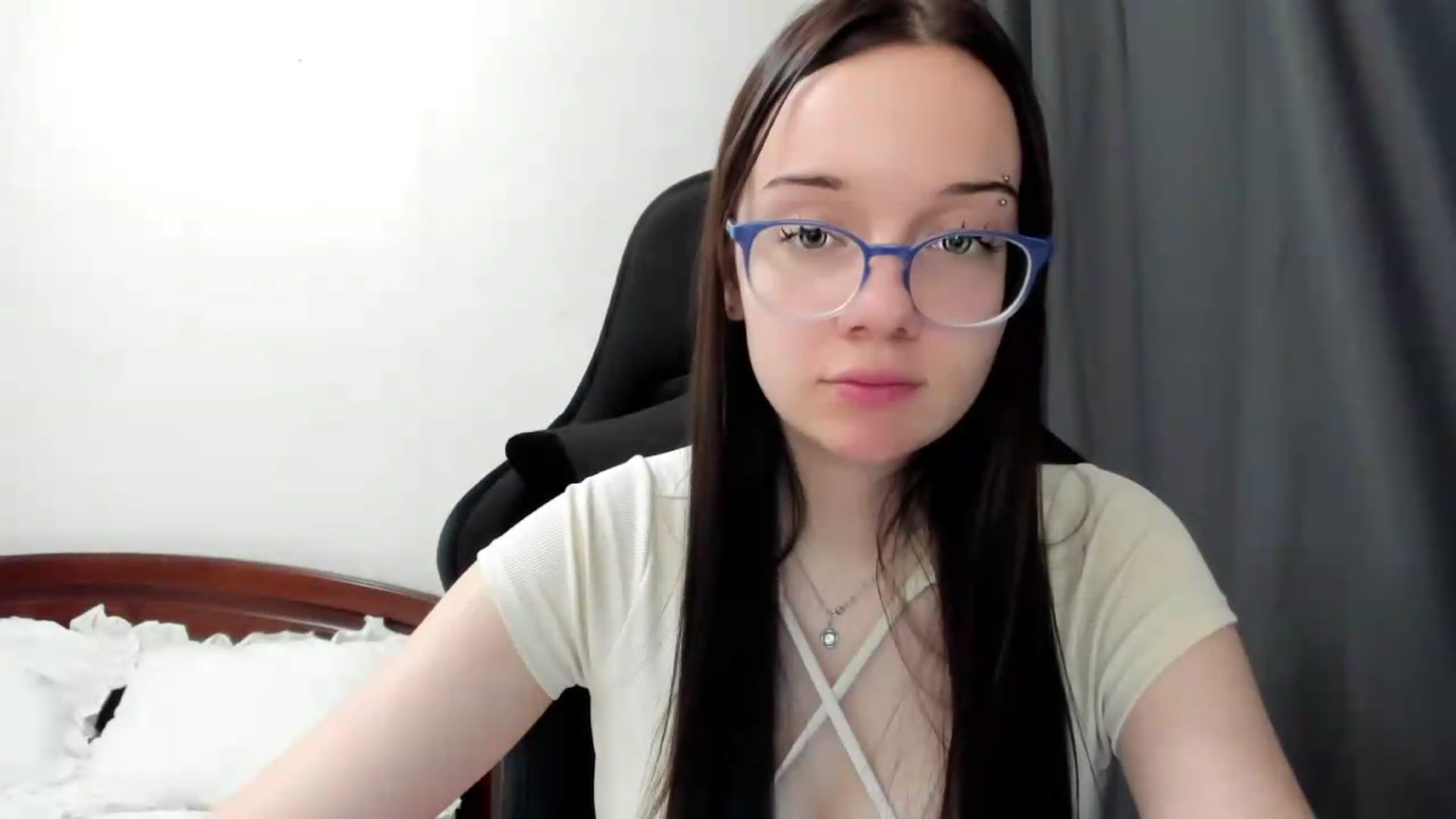 Gallery image thumbnail from Baby_Melania's myfreecams stream on, 07/21/2026, 02:53 image 14 of 20