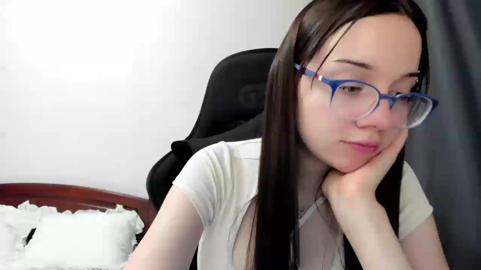Gallery image thumbnail from Baby_Melania's myfreecams stream on, 07/21/2026, 02:53 image 13 of 20