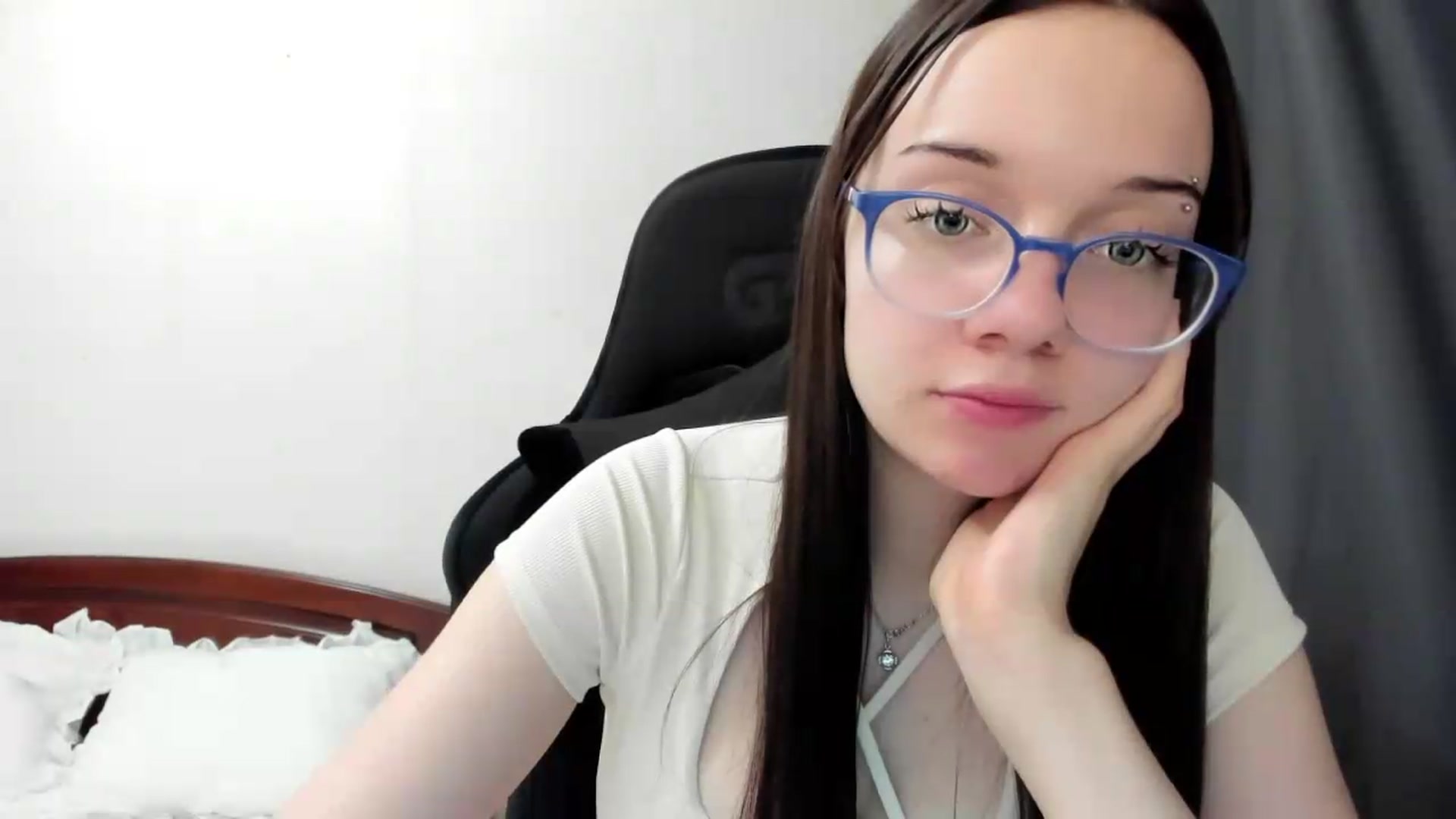 Gallery image thumbnail from Baby_Melania's myfreecams stream on, 07/21/2026, 02:53 image 12 of 20