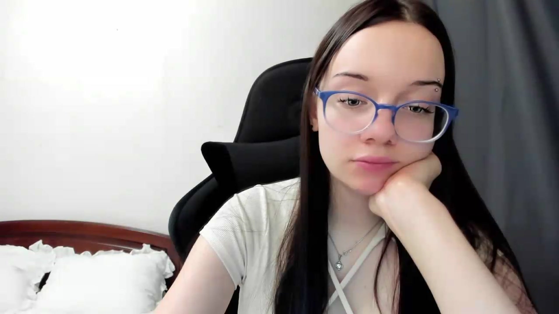 Gallery image thumbnail from Baby_Melania's myfreecams stream on, 07/21/2026, 02:53 image 6 of 20