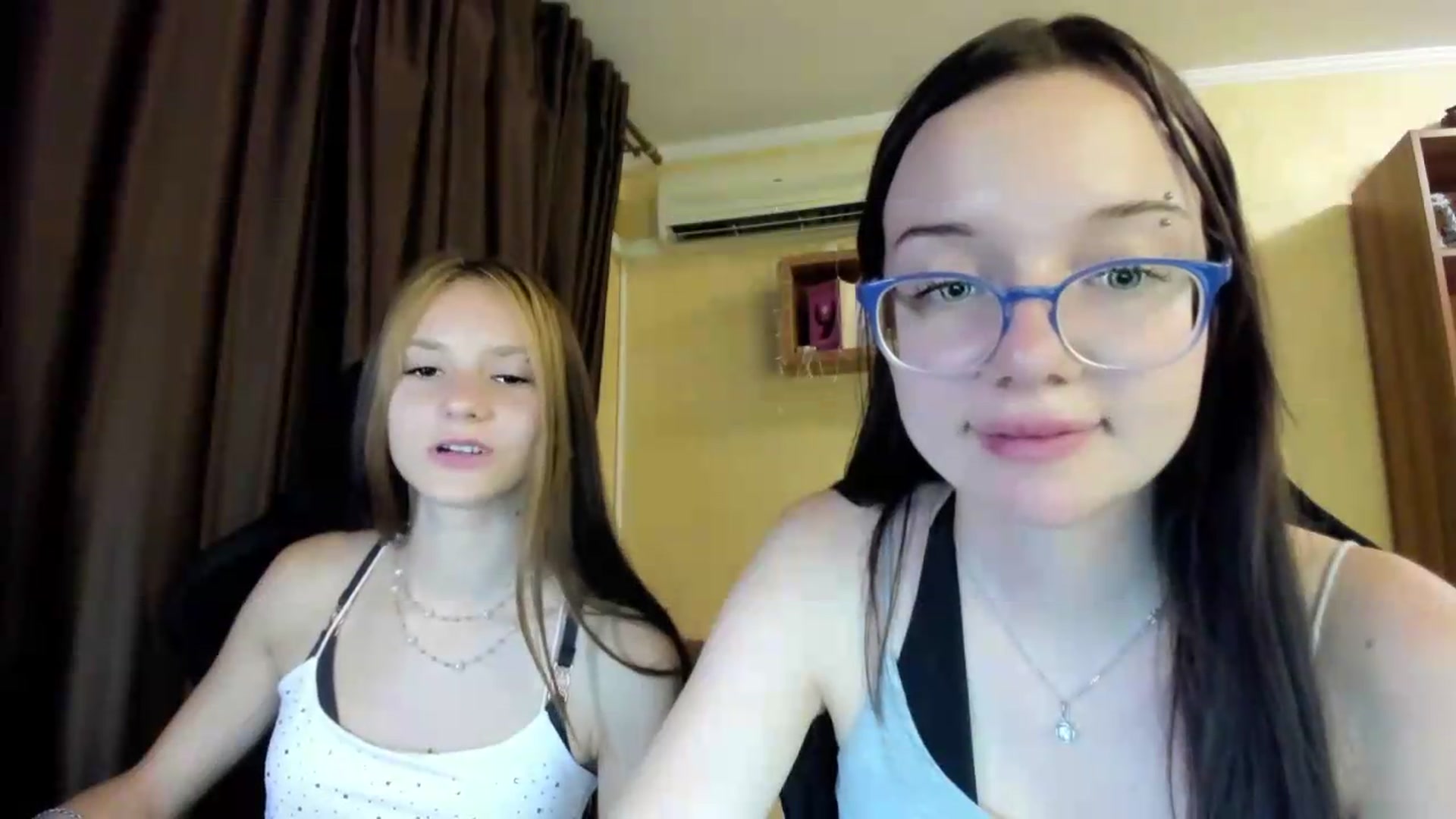 Gallery image thumbnail from Baby_Melania's myfreecams stream on, 08/02/2026, 21:41 image 16 of 20
