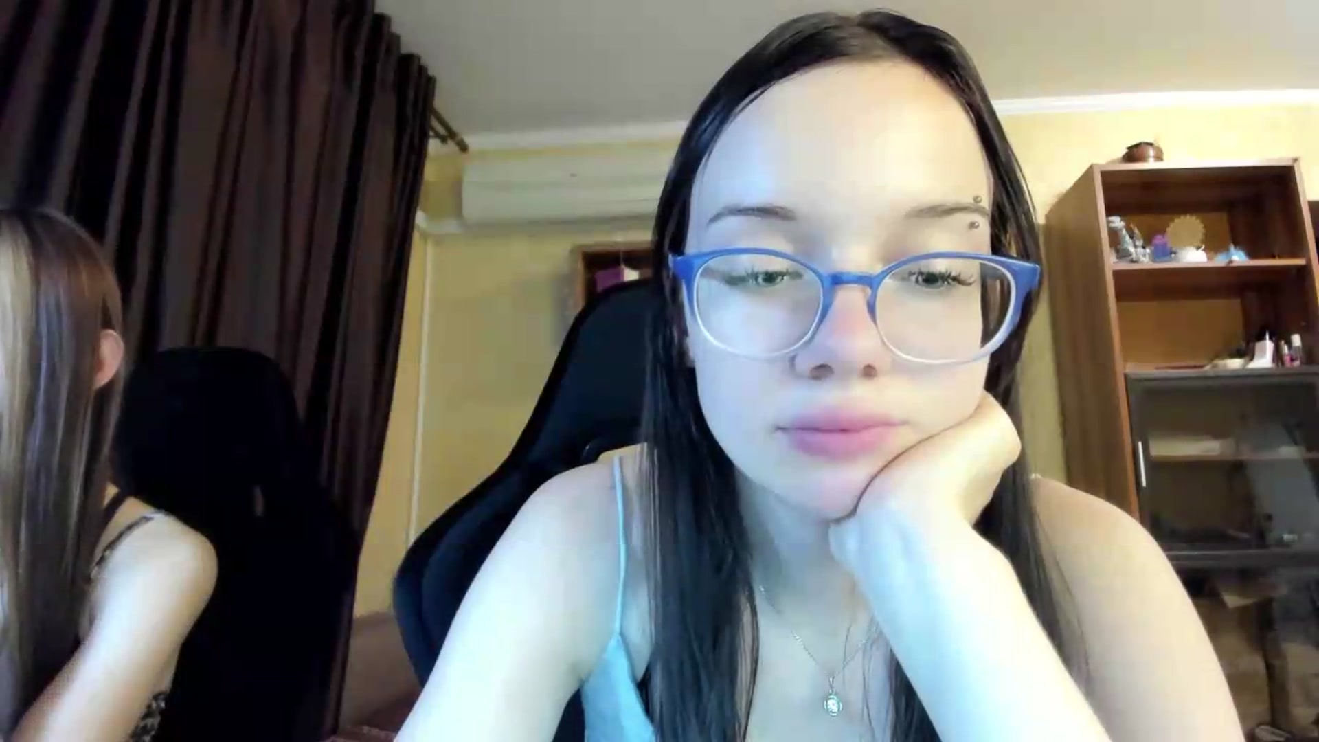 Gallery image thumbnail from Baby_Melania's myfreecams stream on, 08/03/2026, 22:21 image 17 of 20