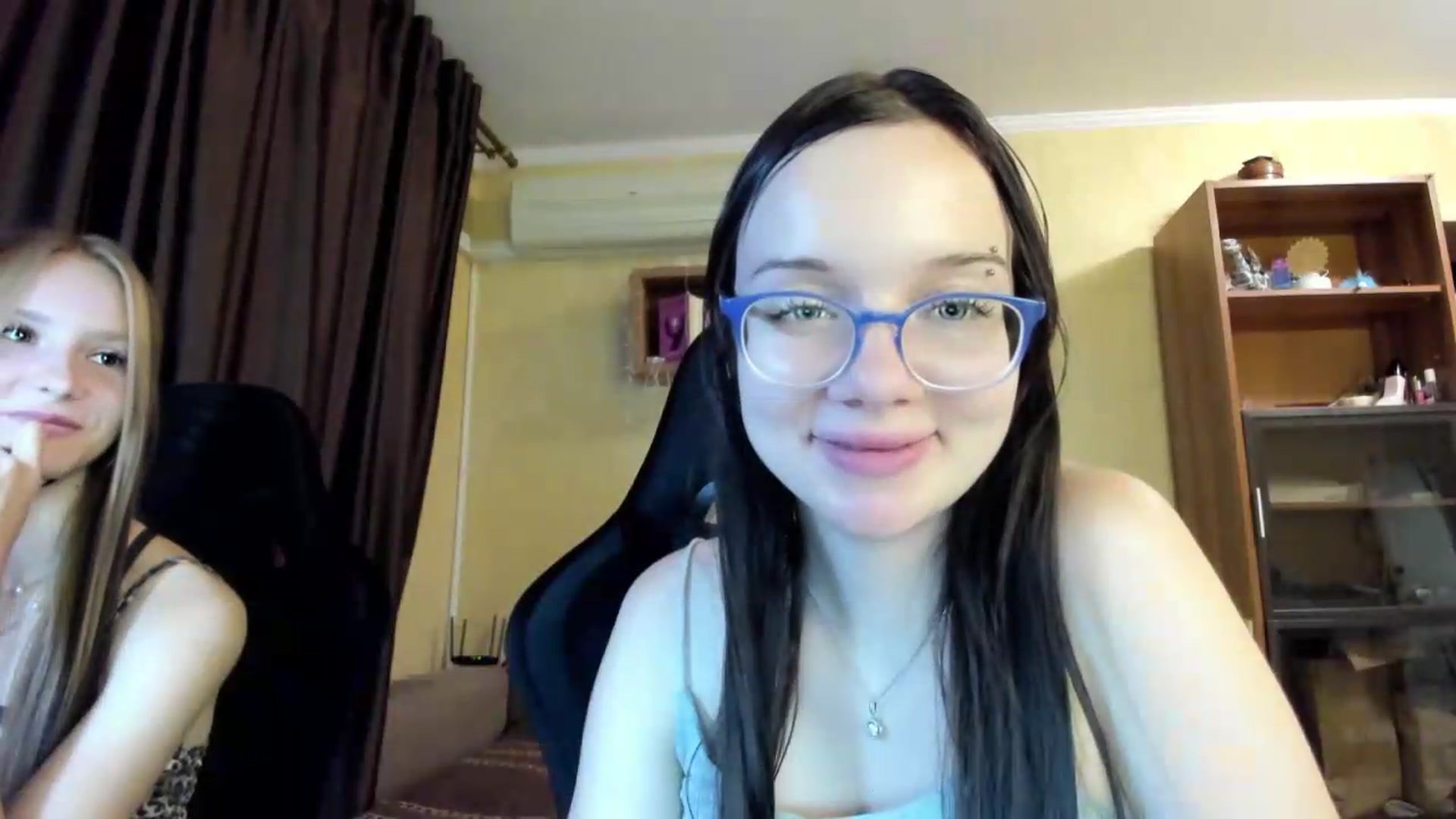 Gallery image thumbnail from Baby_Melania's myfreecams stream on, 08/03/2026, 22:21 image 16 of 20